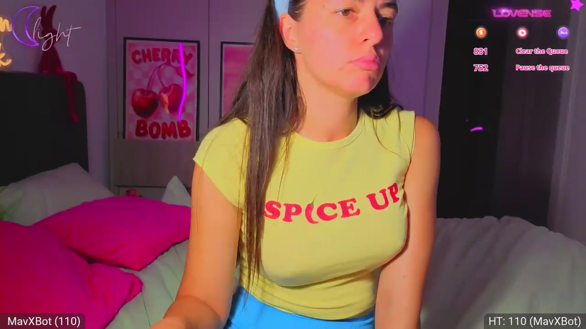 Gallery image thumbnail from AvaMoonlight's myfreecams stream on, 07/17/2026, 24:53 image 16 of 20