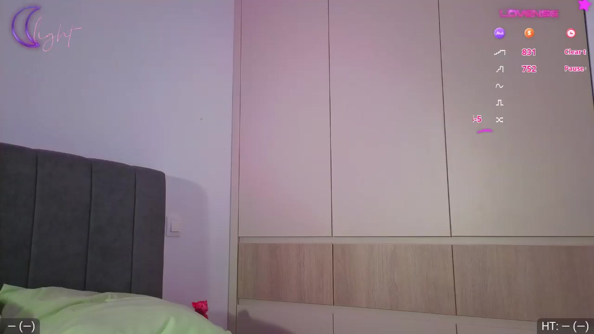 Gallery image thumbnail from AvaMoonlight's myfreecams stream on, 07/19/2026, 23:03 image 1 of 20