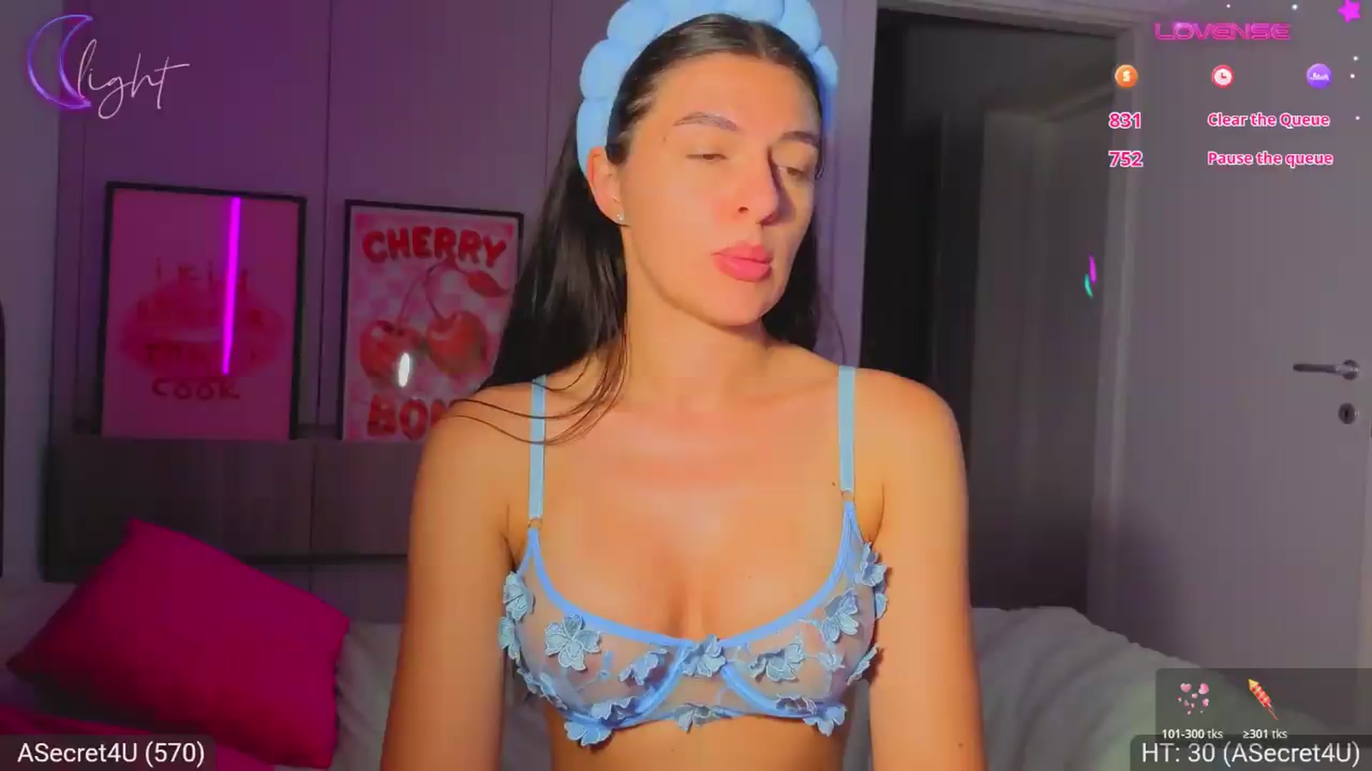 Gallery image thumbnail from AvaMoonlight's myfreecams stream on, 07/23/2026, 24:01 image 6 of 20