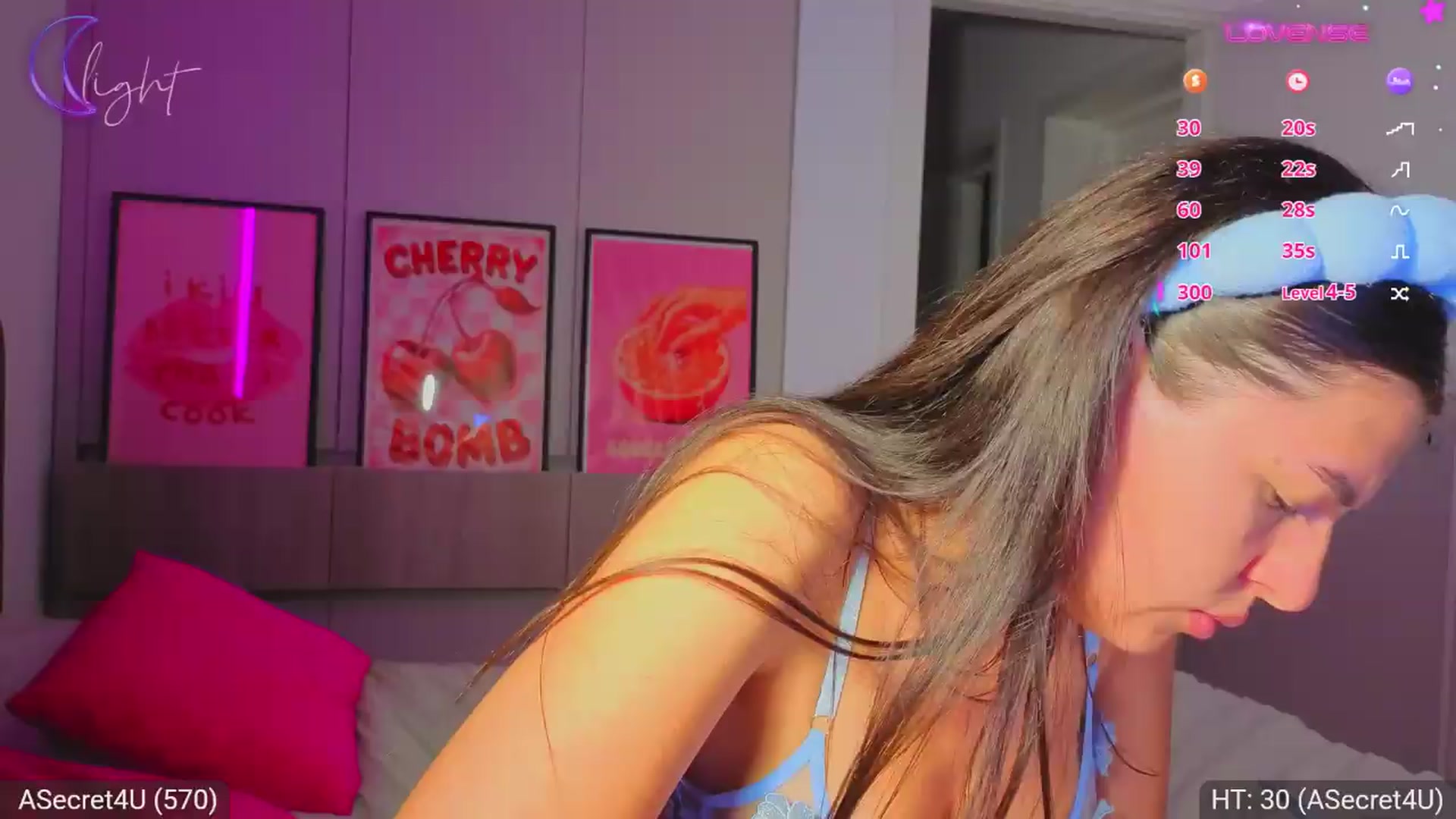 Gallery image thumbnail from AvaMoonlight's myfreecams stream on, 07/23/2026, 24:01 image 14 of 20