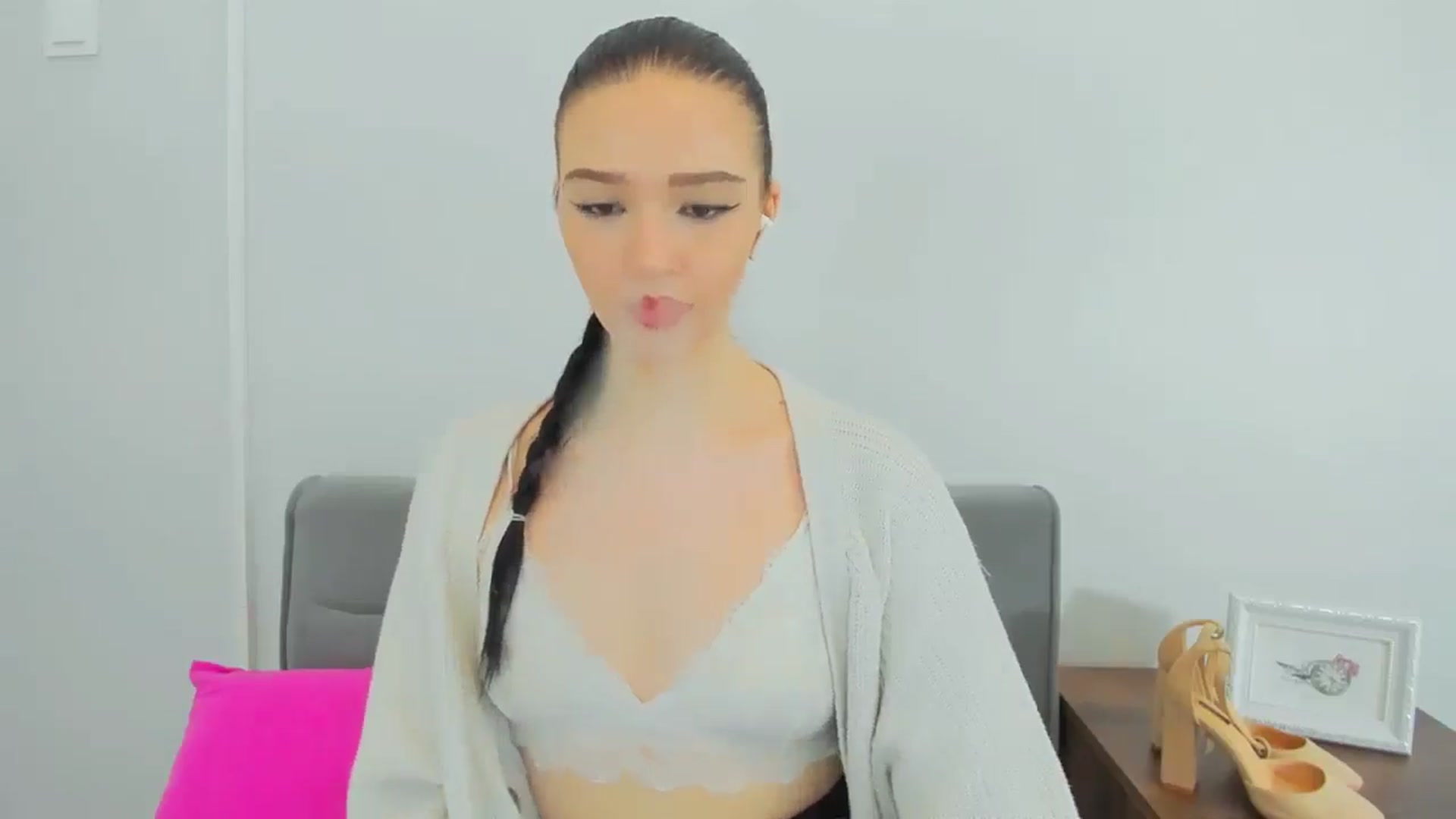 Gallery image thumbnail from AvaPlayful's myfreecams stream on, 12/31/2025, 10:42 image 19 of 20