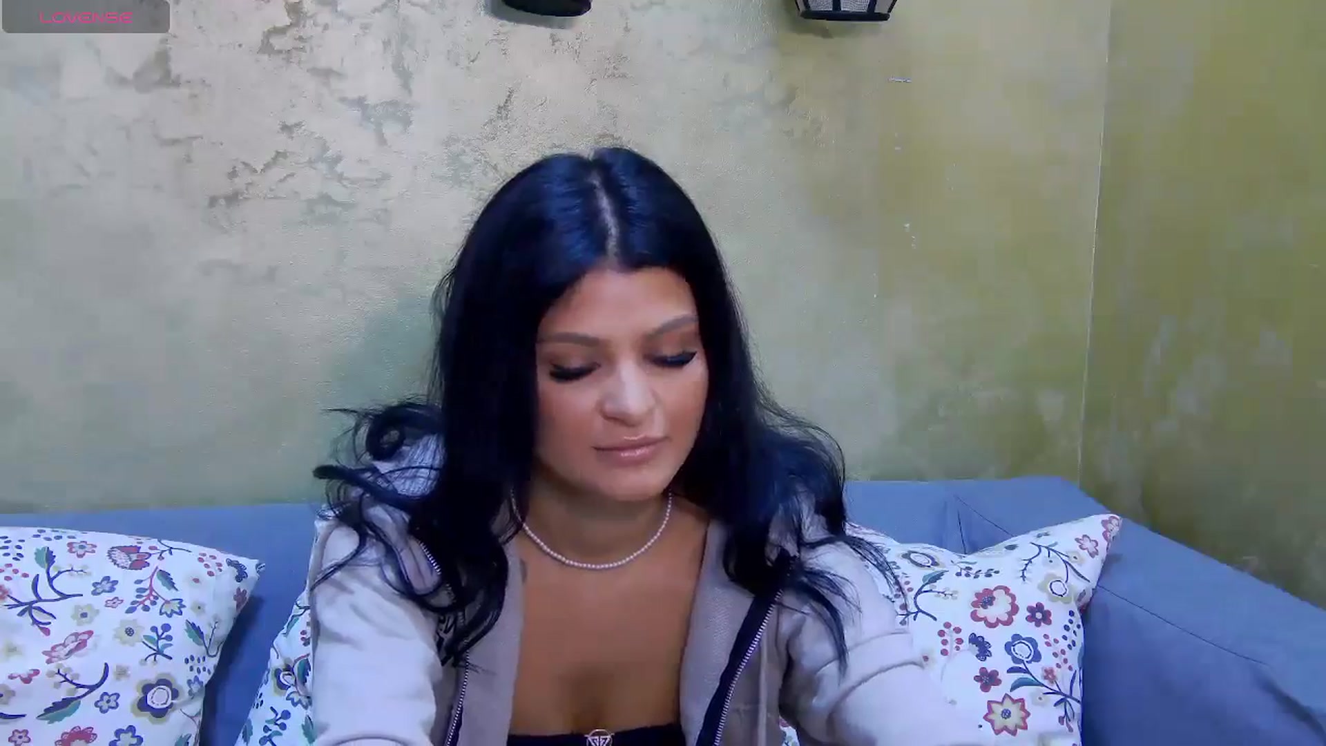 Gallery image thumbnail from AvaPnk's myfreecams stream on, 11/21/2024, 15:55 image 11 of 20