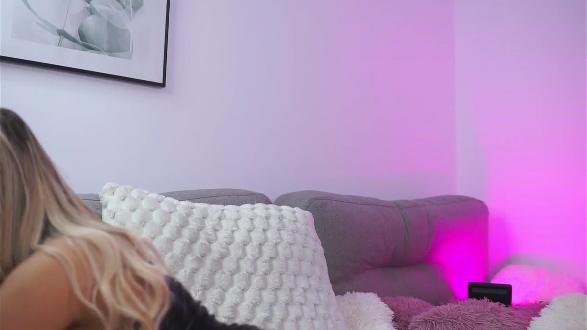 Gallery image thumbnail from AvaShay's myfreecams stream on, 12/27/2025, 18:44 image 15 of 20