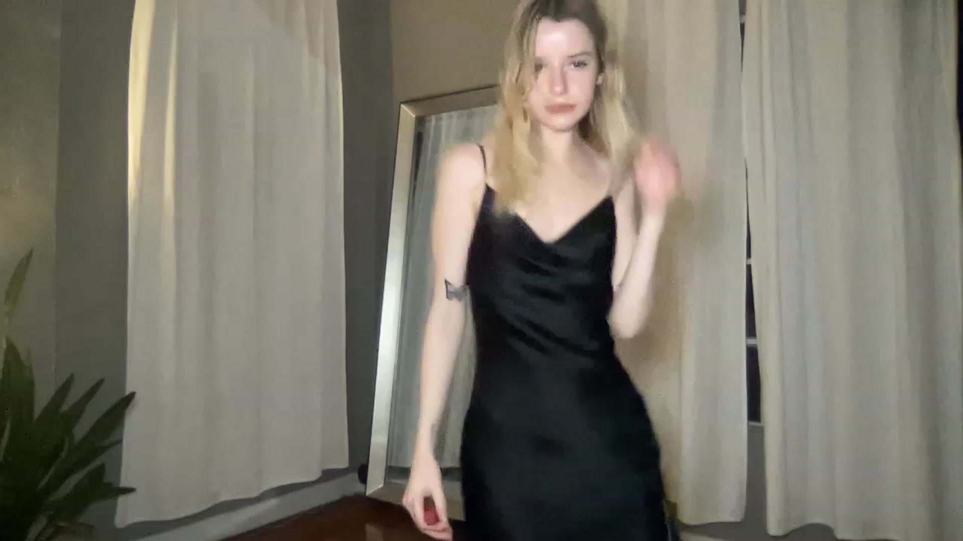 Gallery image thumbnail from AvaTheCreator's myfreecams stream on, 01/20/2023, 02:14 image 5 of 20