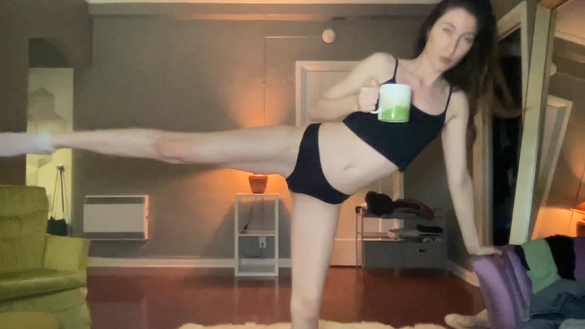 Gallery image thumbnail from AvaTheCreator's myfreecams stream on, 02/01/2023, 05:59 image 8 of 20