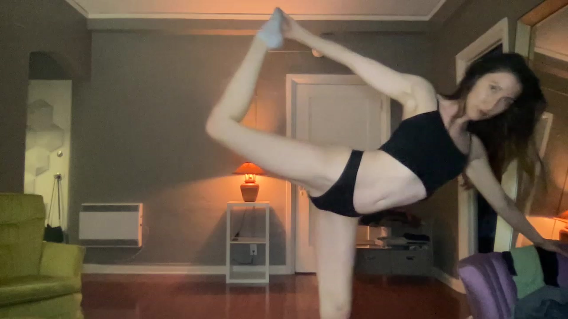 Gallery image thumbnail from AvaTheCreator's myfreecams stream on, 02/01/2023, 05:59 image 4 of 20
