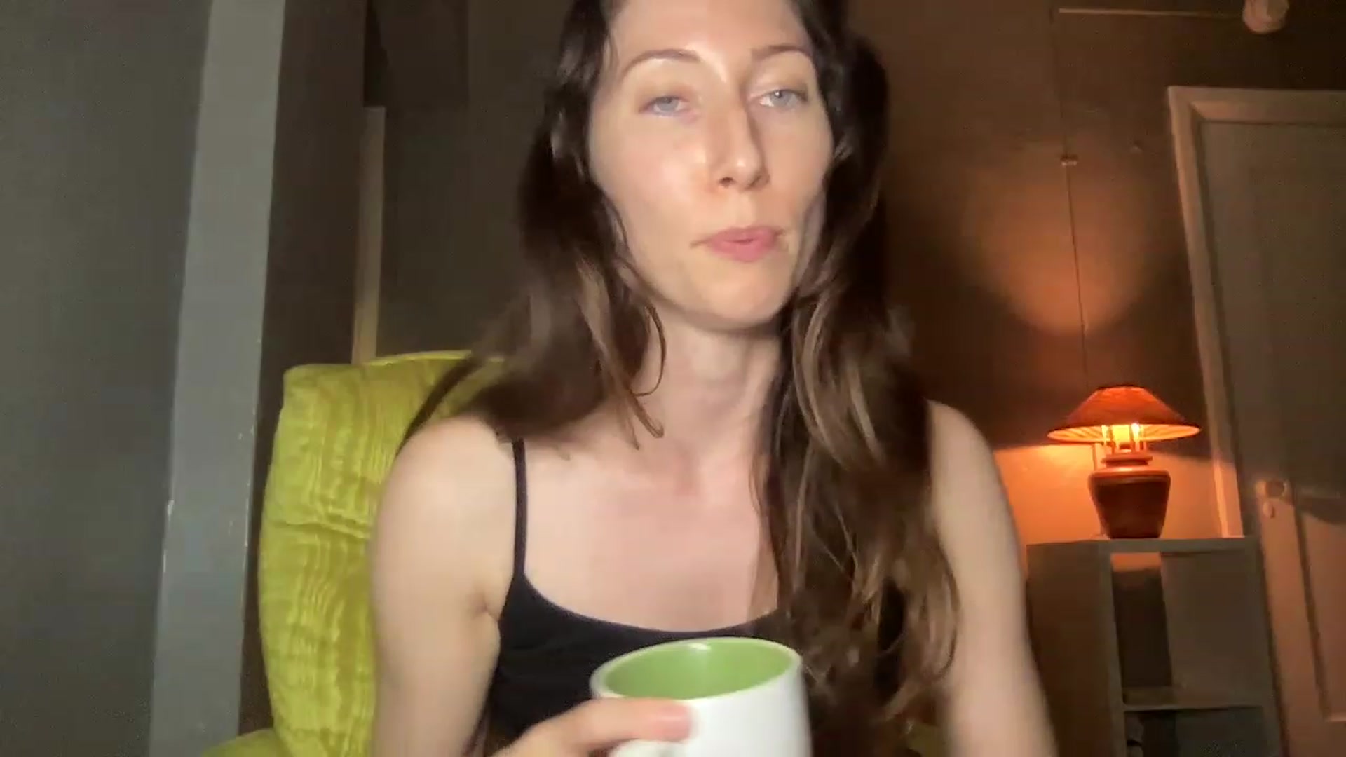 Gallery image thumbnail from AvaTheCreator's myfreecams stream on, 02/01/2023, 06:58 image 12 of 20