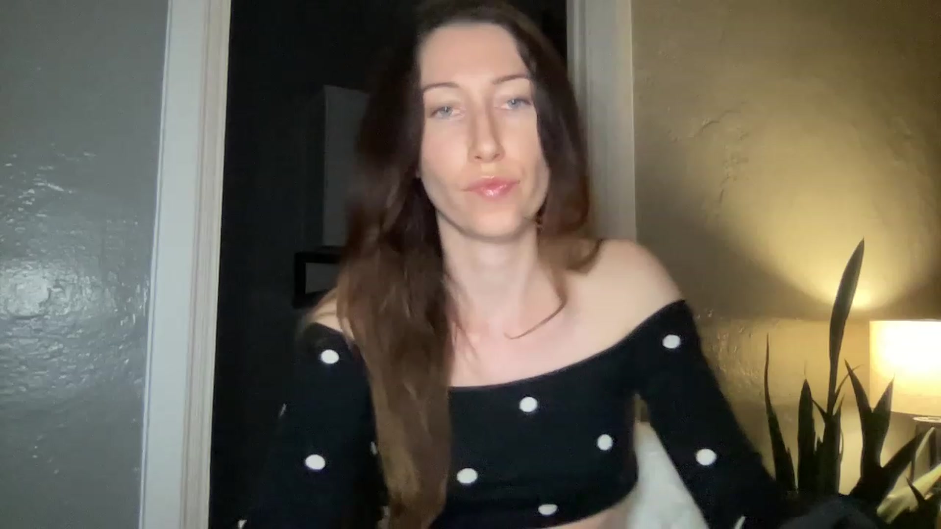 Gallery image thumbnail from AvaTheCreator's myfreecams stream on, 02/13/2023, 04:17 image 10 of 20