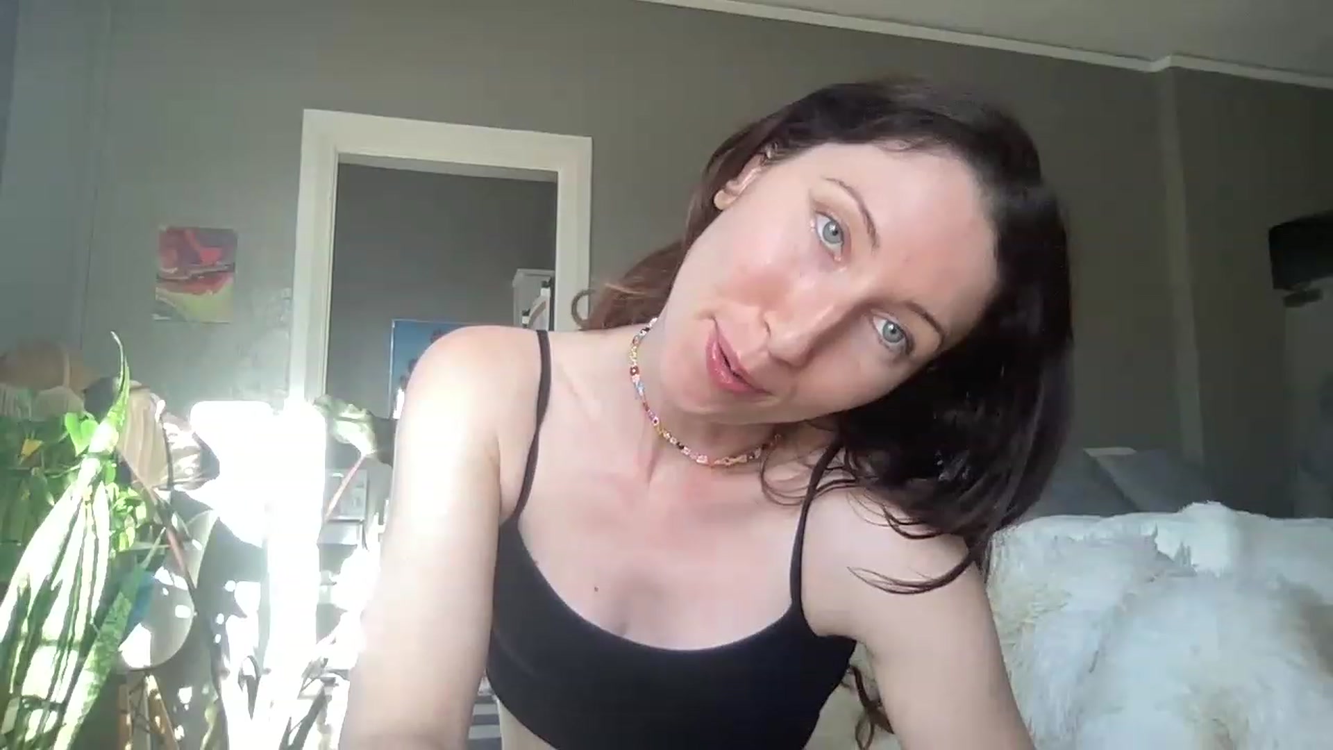 Gallery image thumbnail from AvaTheCreator's myfreecams stream on, 04/10/2023, 01:23 image 16 of 20