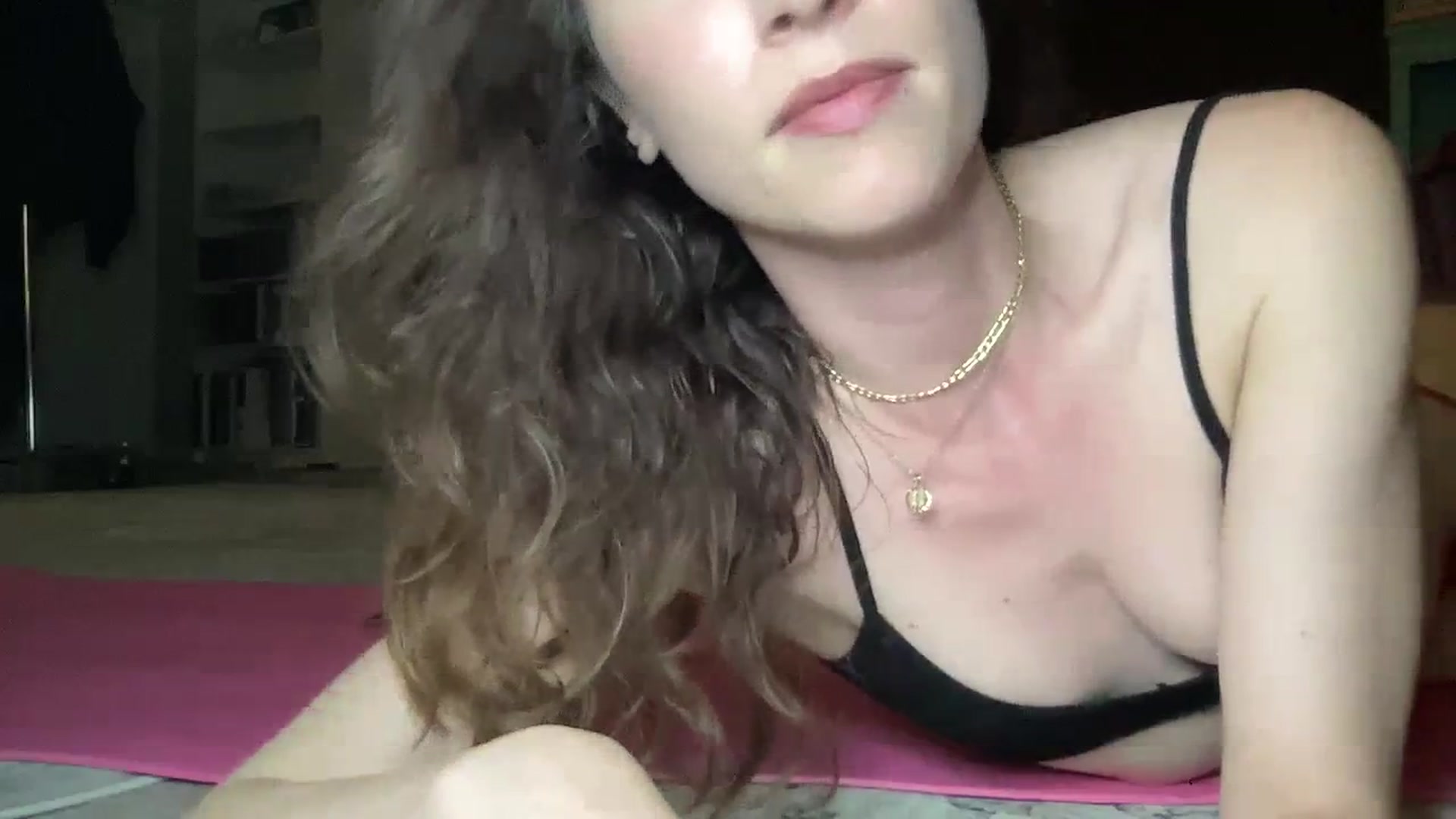 Gallery image thumbnail from AvaTheCreator's myfreecams stream on, 09/04/2023, 05:26 image 6 of 20