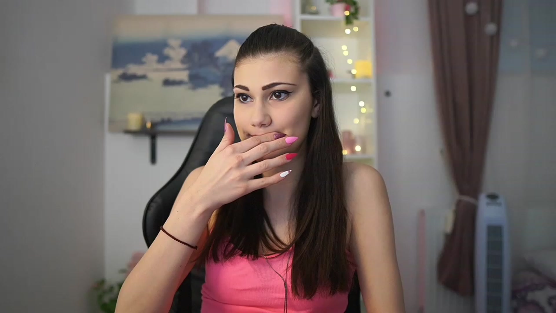 Gallery image thumbnail from Ava_Addams_'s myfreecams stream on, 04/06/2023, 15:10 image 16 of 20