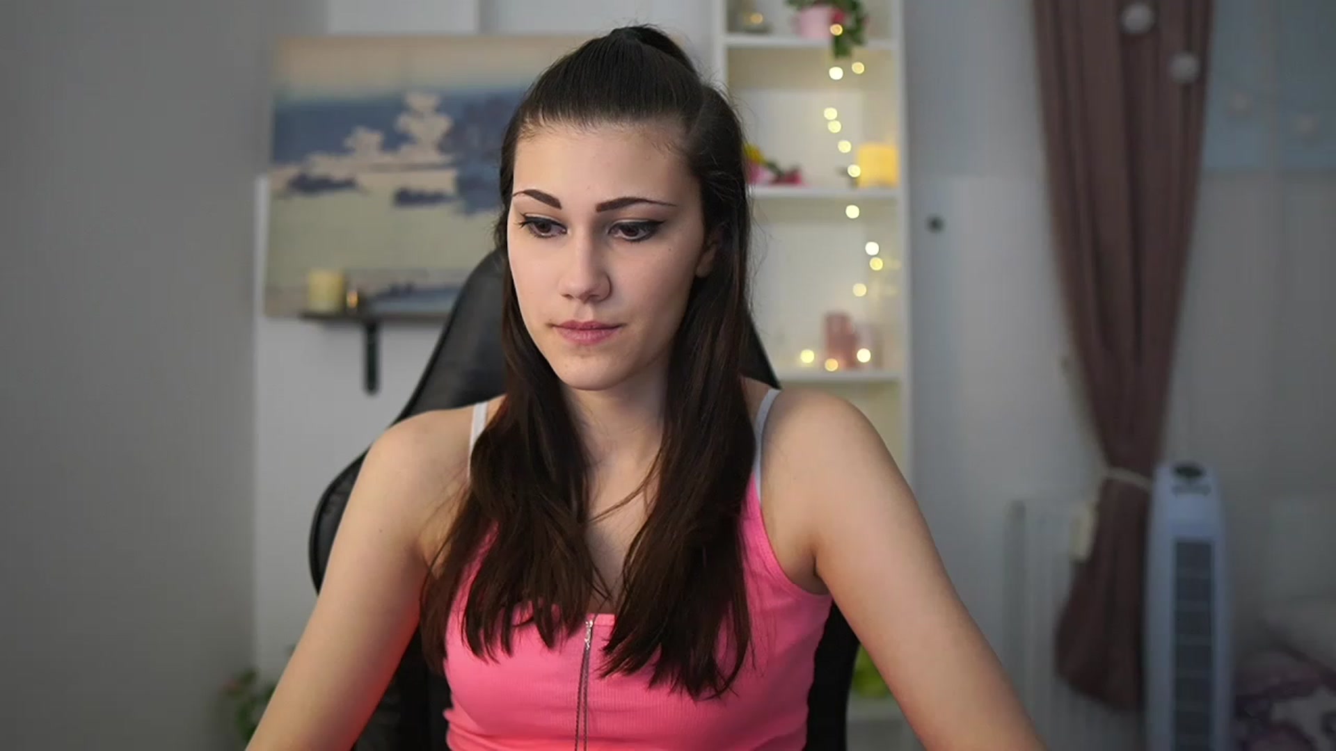Gallery image thumbnail from Ava_Addams_'s myfreecams stream on, 04/07/2023, 08:37 image 14 of 20
