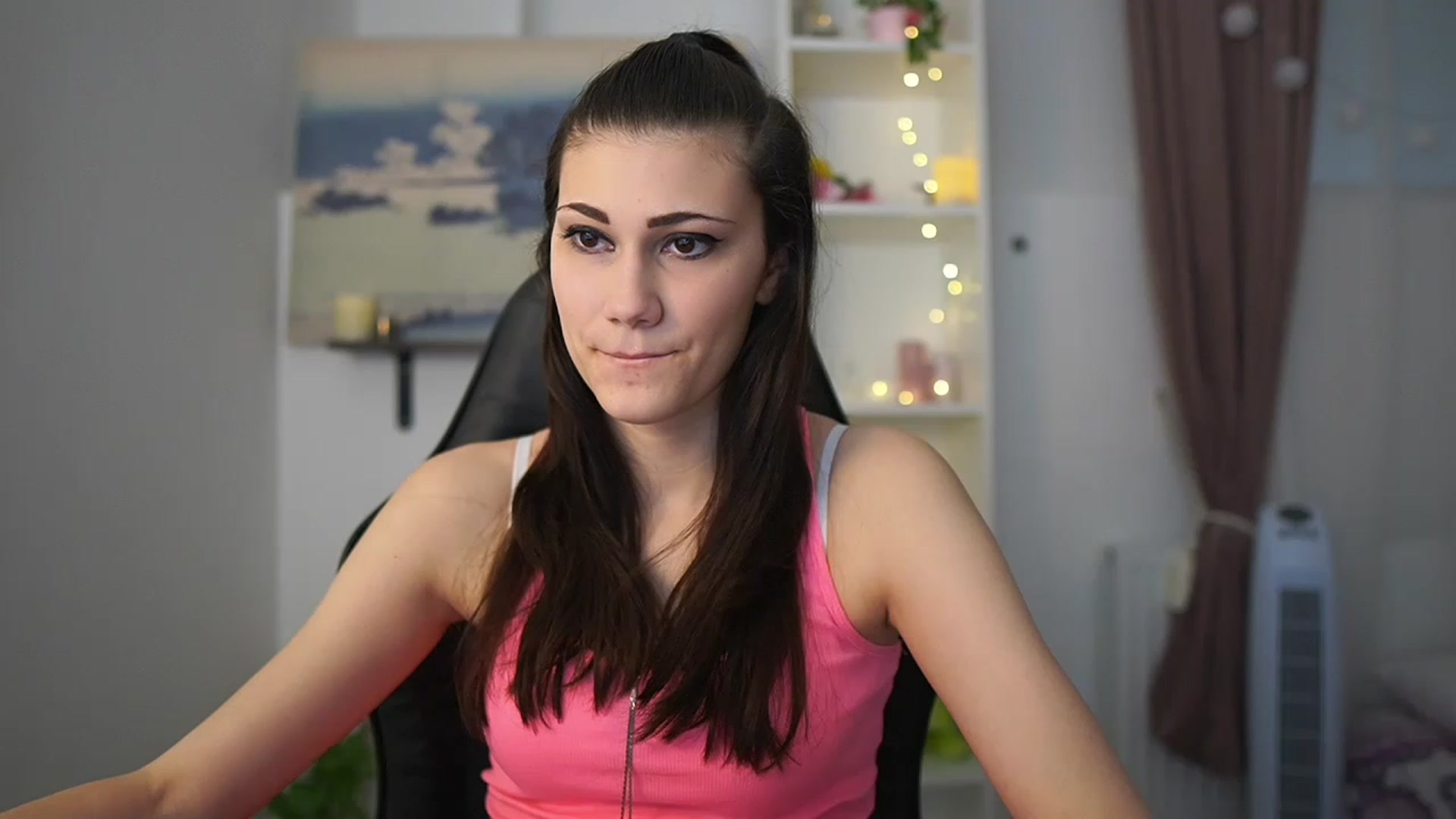 Gallery image thumbnail from Ava_Addams_'s myfreecams stream on, 04/07/2023, 08:37 image 13 of 20