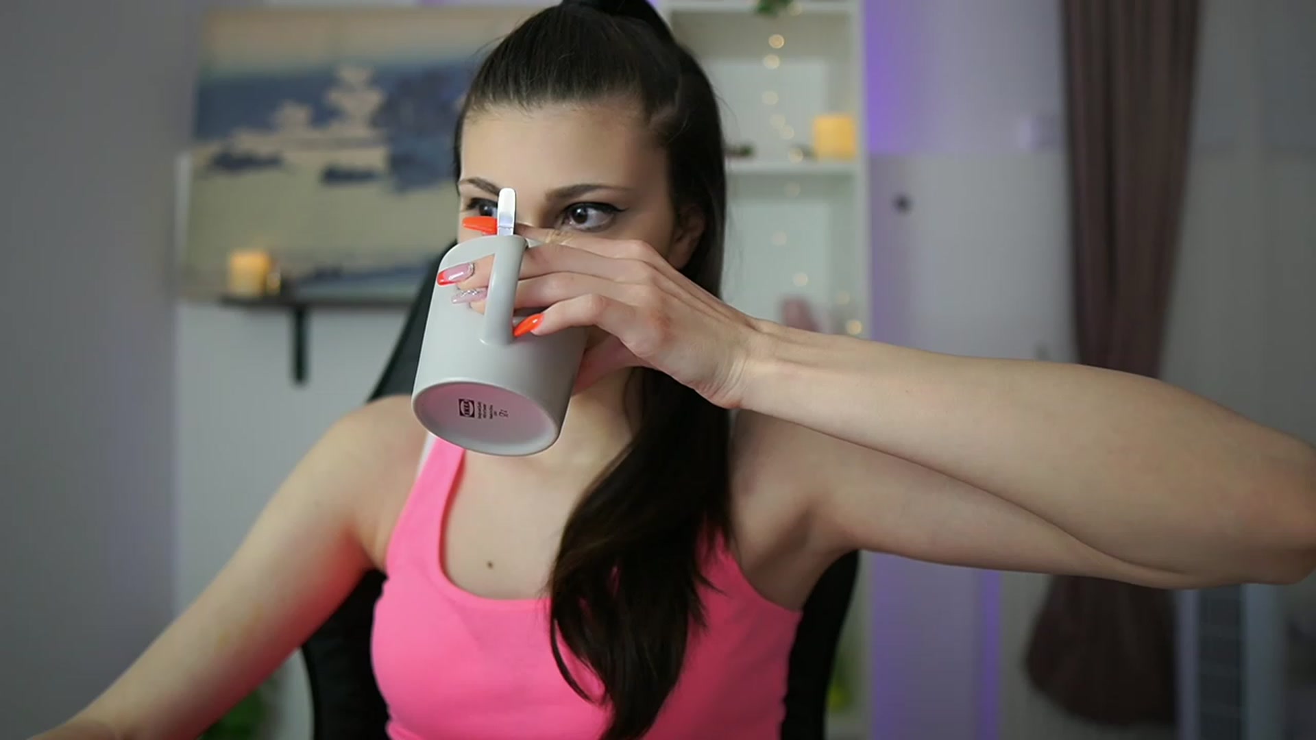 Gallery image thumbnail from Ava_Addams_'s myfreecams stream on, 05/04/2023, 08:50 image 8 of 20