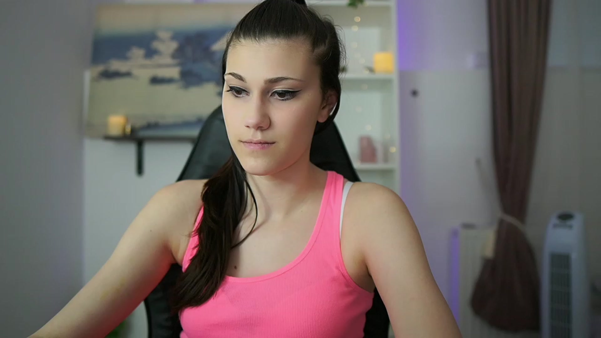 Gallery image thumbnail from Ava_Addams_'s myfreecams stream on, 05/04/2023, 12:40 image 16 of 20