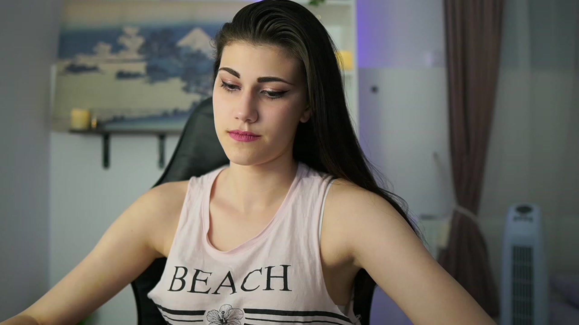 Gallery image thumbnail from Ava_Addams_'s myfreecams stream on, 05/06/2023, 14:03 image 14 of 20