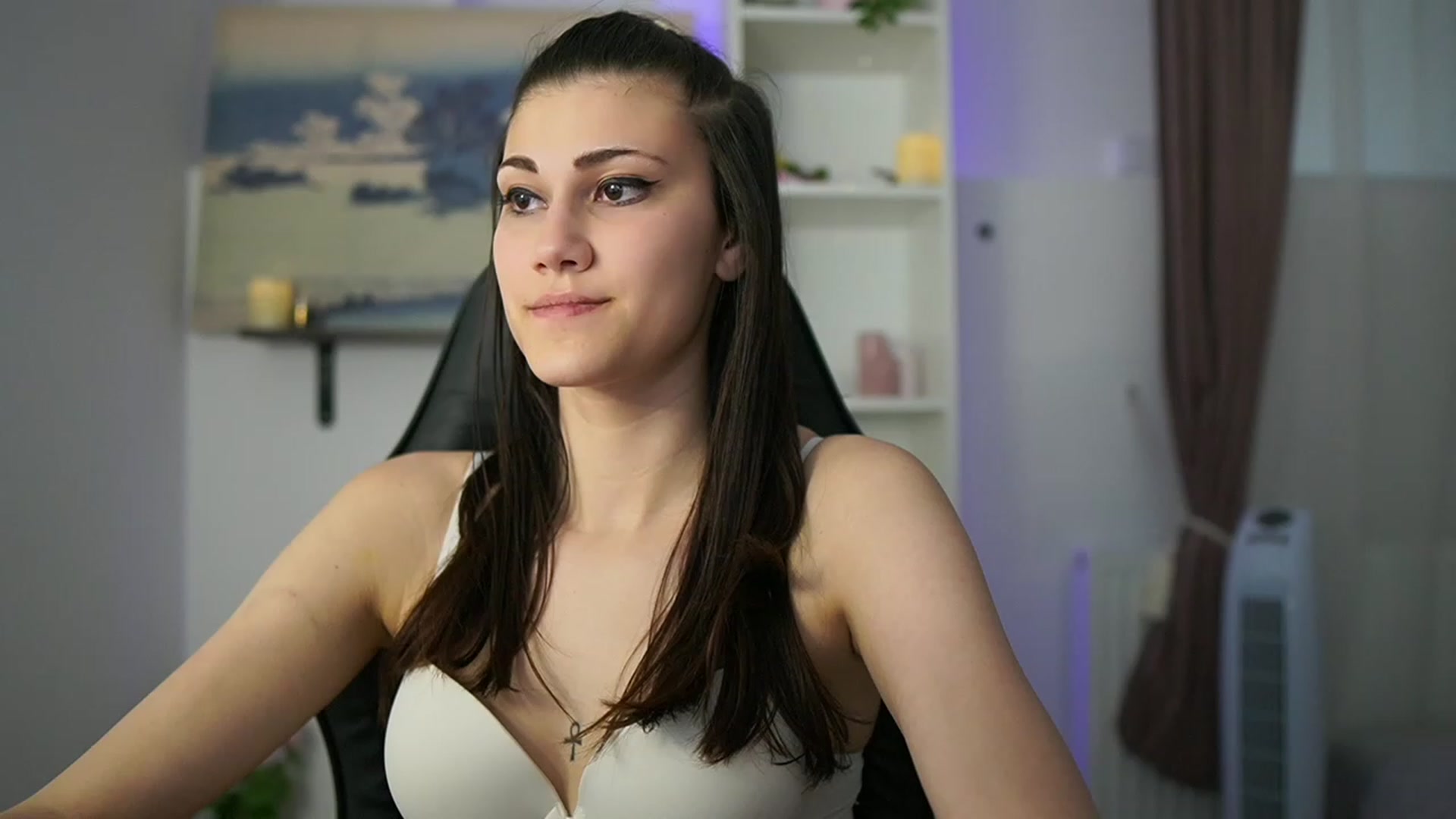 Gallery image thumbnail from Ava_Addams_'s myfreecams stream on, 05/10/2023, 13:03 image 17 of 20