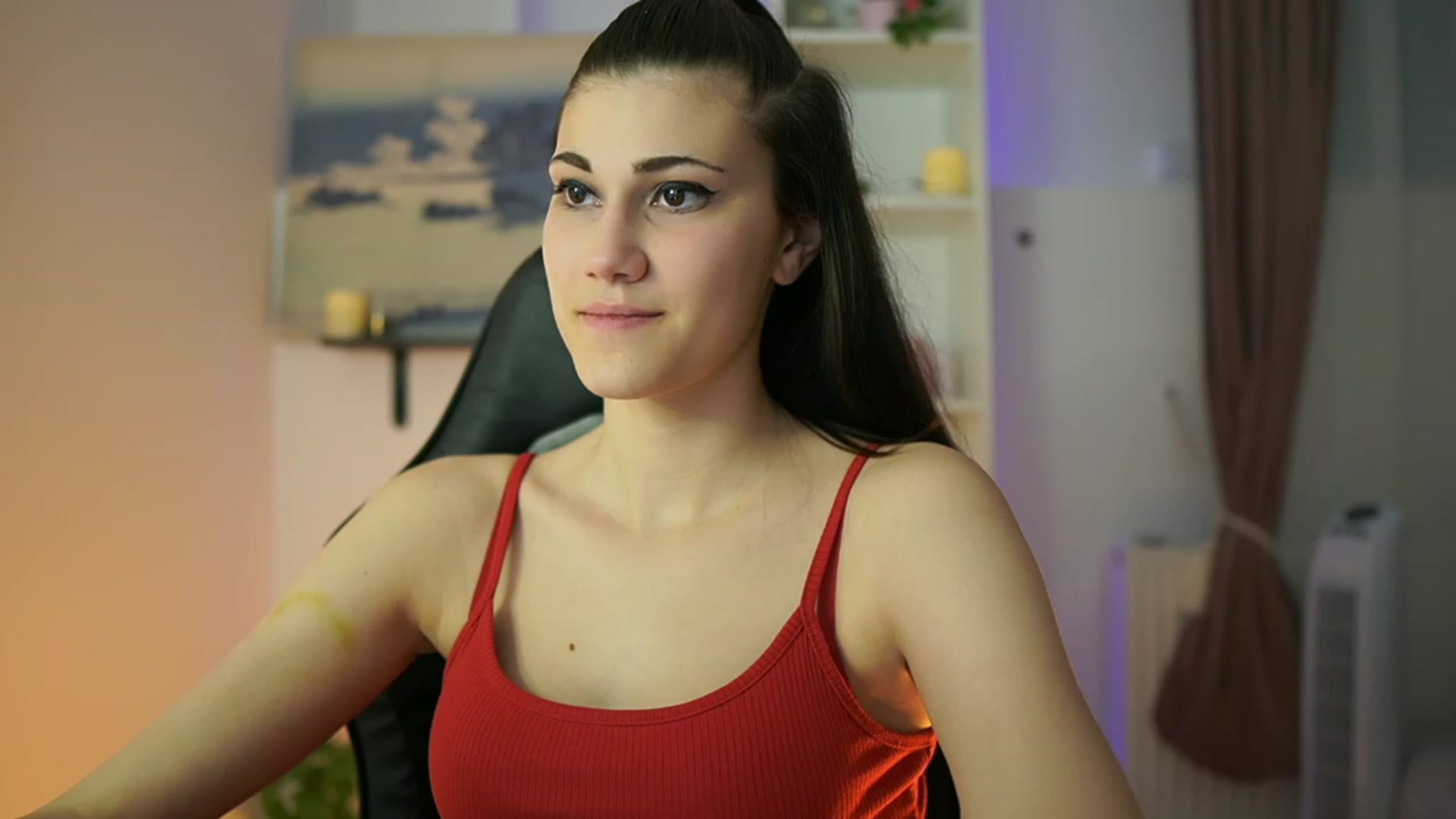Gallery image thumbnail from Ava_Addams_'s myfreecams stream on, 05/13/2023, 08:18 image 4 of 20