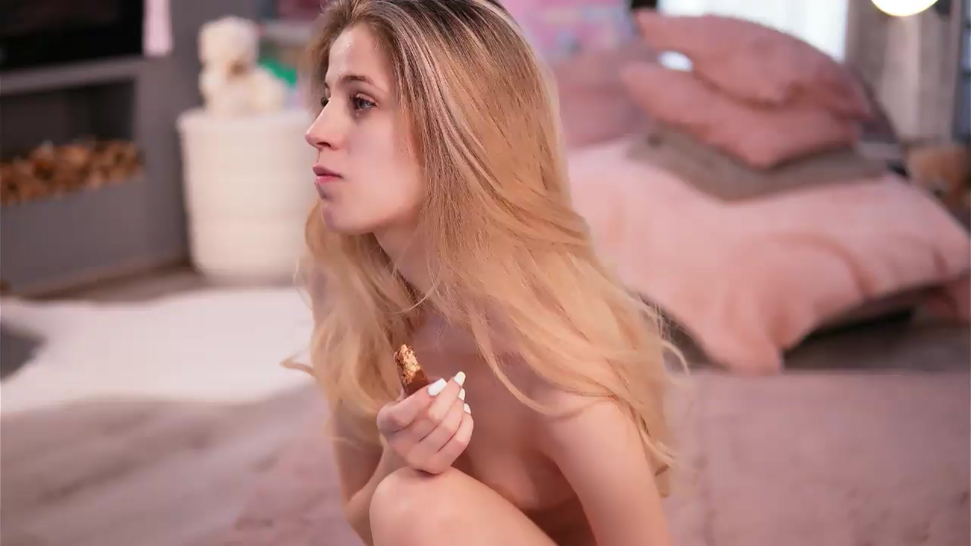 Gallery image thumbnail from Ava_Sykes's myfreecams stream on, 05/25/2026, 18:26 image 4 of 20