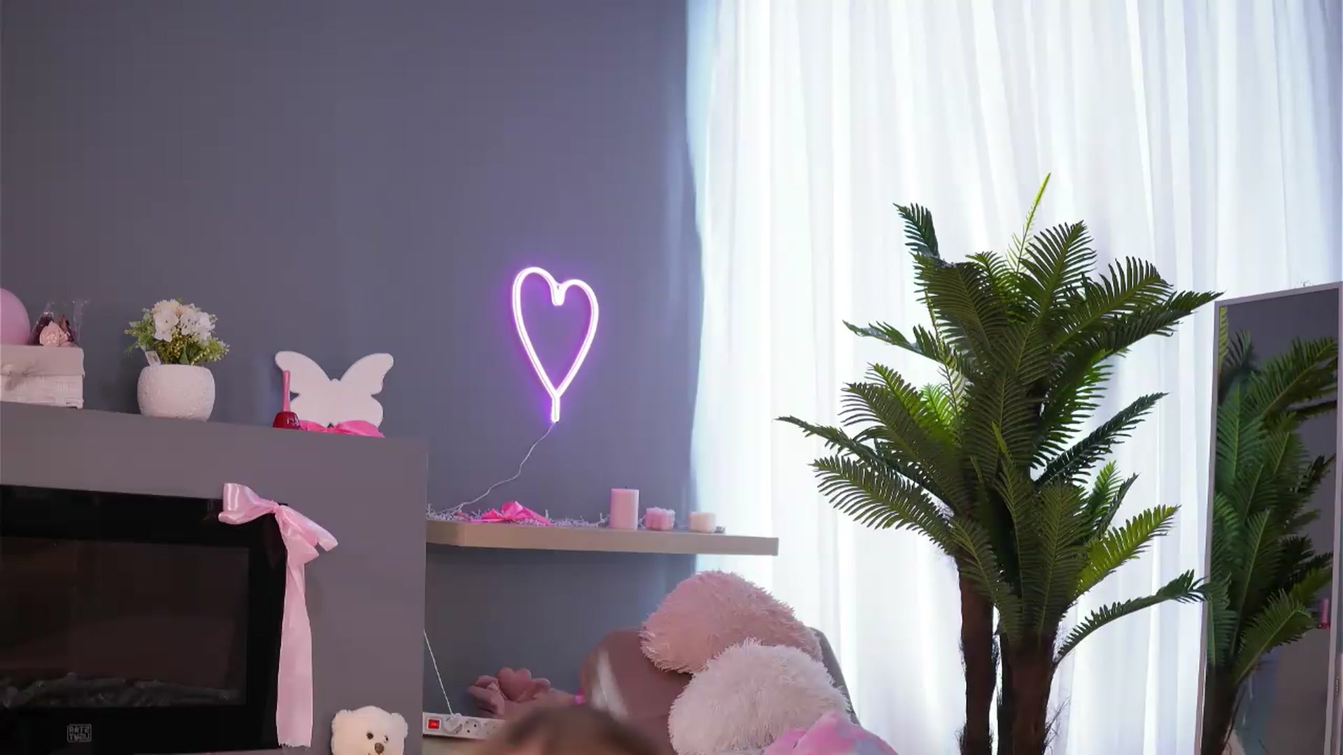 Gallery image thumbnail from Ava_Sykes's myfreecams stream on, 07/28/2026, 11:58 image 10 of 20
