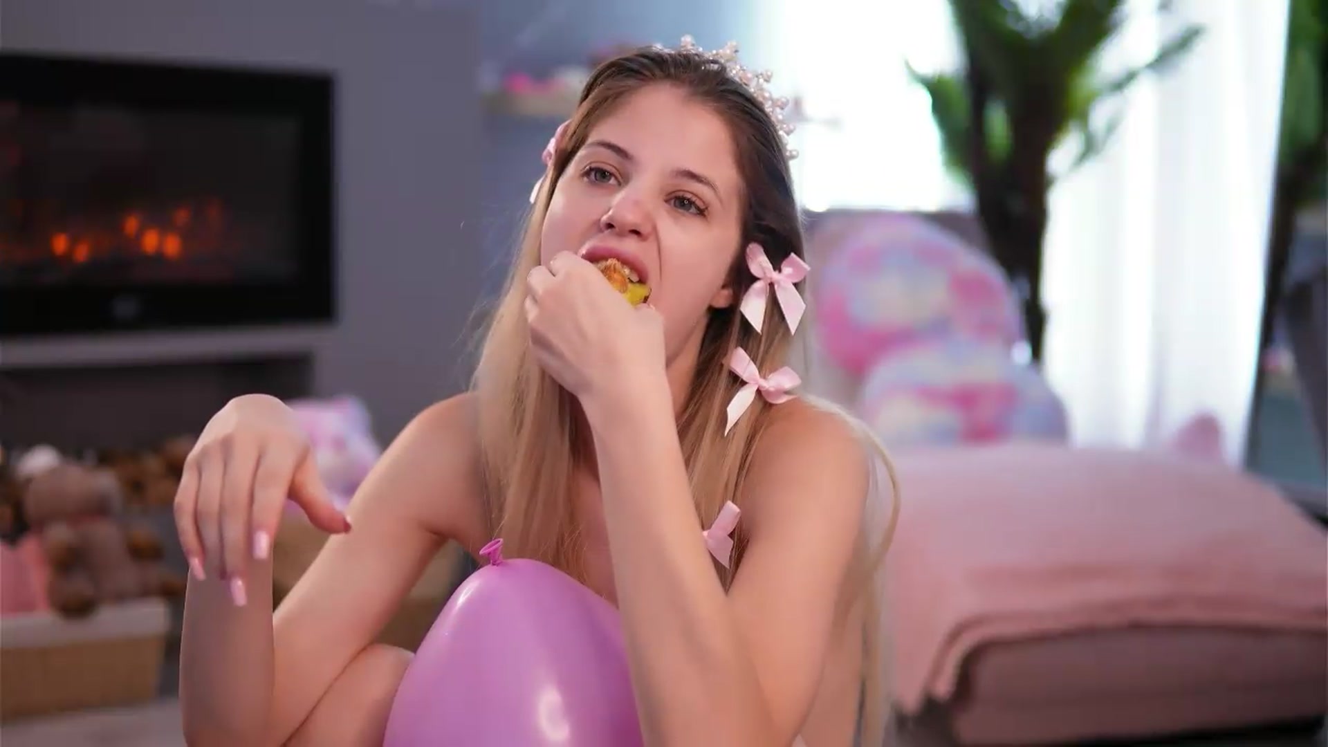 Gallery image thumbnail from Ava_Sykes's myfreecams stream on, 08/28/2026, 12:26 image 20 of 20