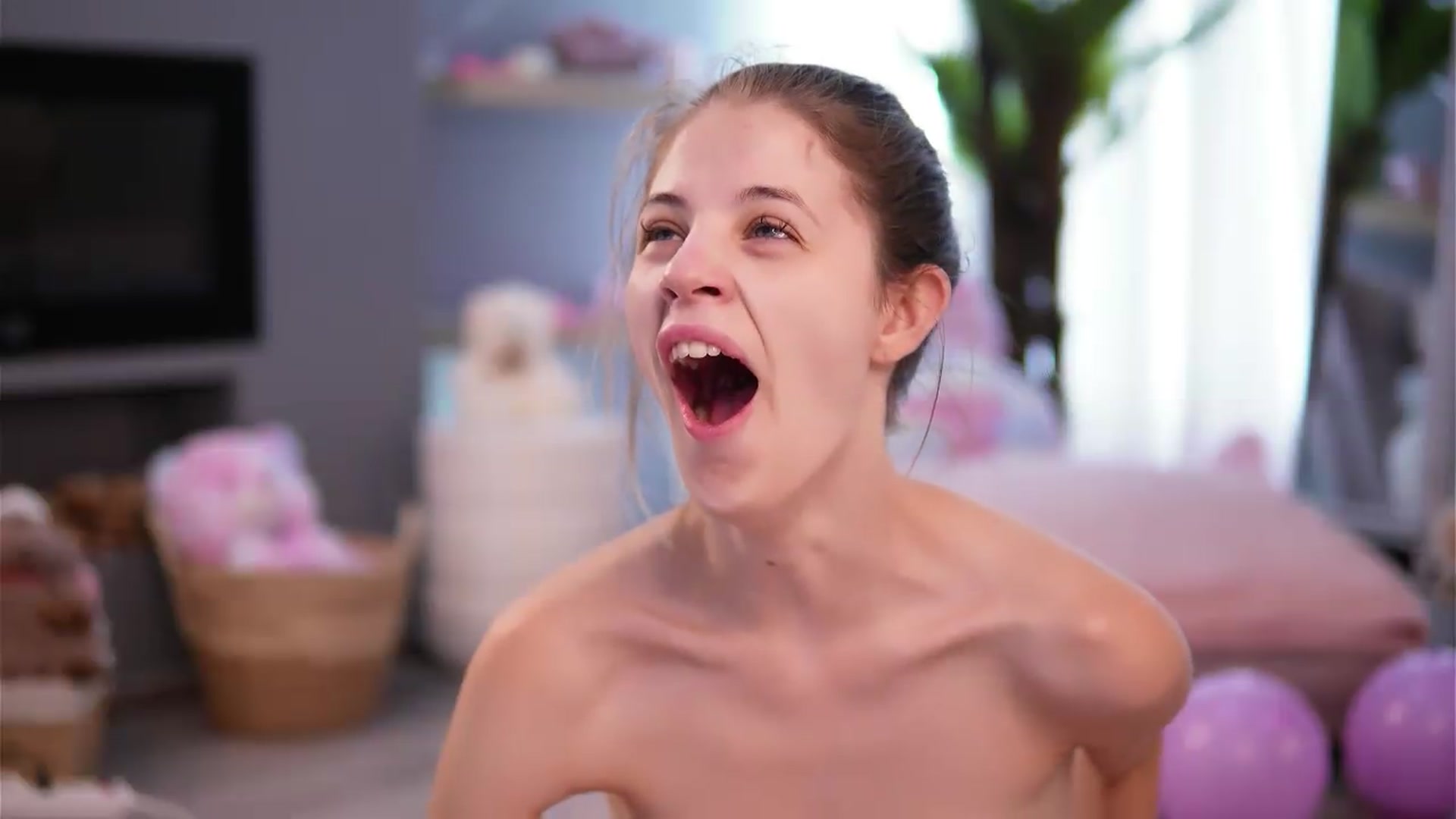 Gallery image thumbnail from Ava_Sykes's myfreecams stream on, 08/31/2026, 18:39 image 17 of 20