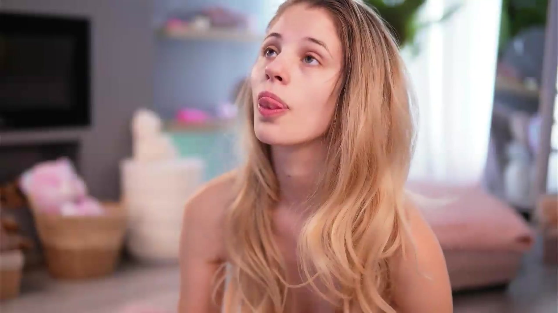 Gallery image thumbnail from Ava_Sykes's myfreecams stream on, 09/05/2026, 18:08 image 15 of 20