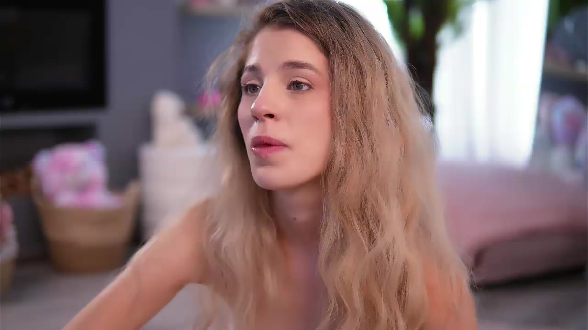 Gallery image thumbnail from Ava_Sykes's myfreecams stream on, 09/08/2026, 16:38 image 11 of 20