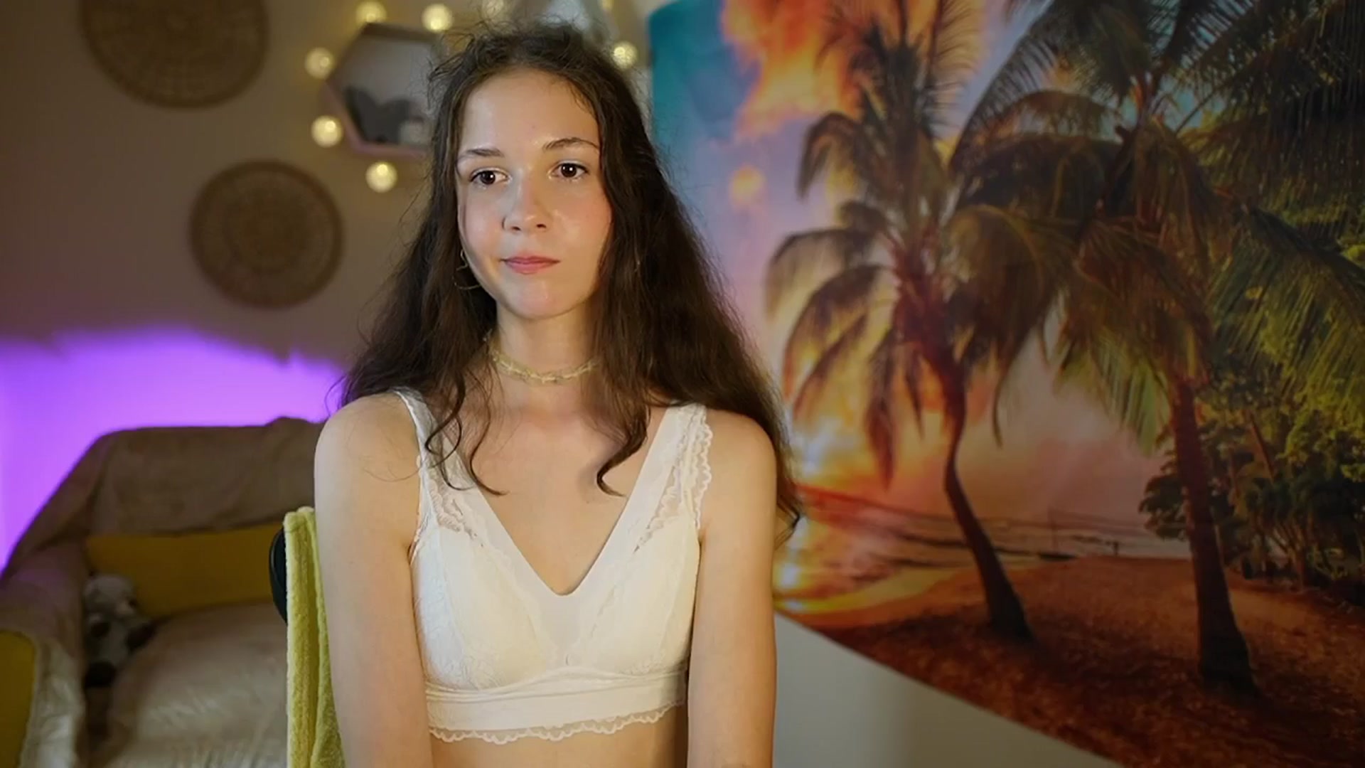 Gallery image thumbnail from Ava__Taylor_'s myfreecams stream on, 08/02/2024, 17:08 image 20 of 20
