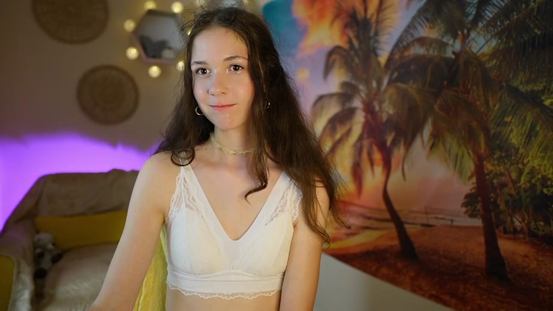 Gallery image thumbnail from Ava__Taylor_'s myfreecams stream on, 08/02/2024, 17:08 image 13 of 20