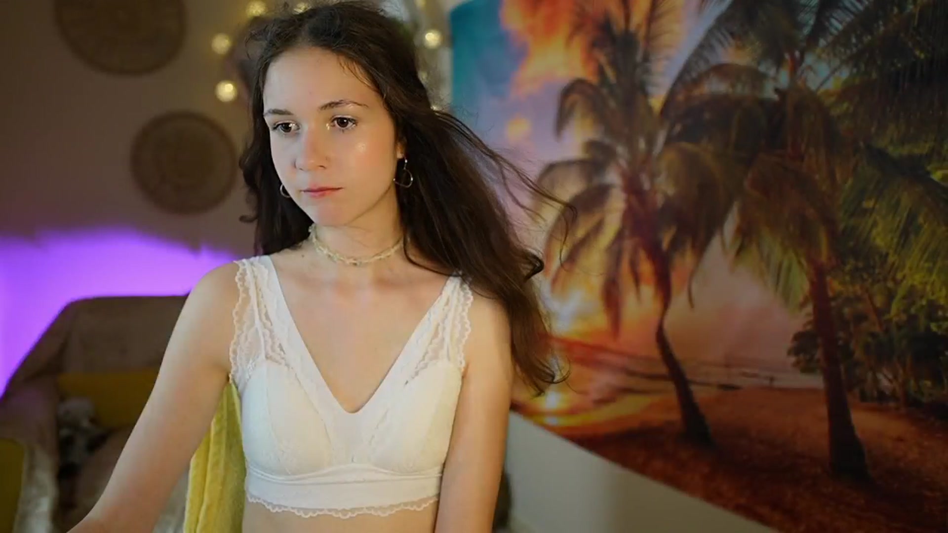Gallery image thumbnail from Ava__Taylor_'s myfreecams stream on, 08/02/2024, 18:19 image 19 of 20