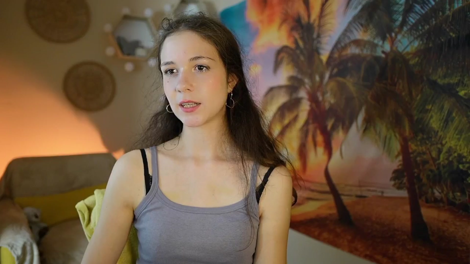Gallery image thumbnail from Ava__Taylor_'s myfreecams stream on, 08/05/2024, 15:32 image 9 of 20
