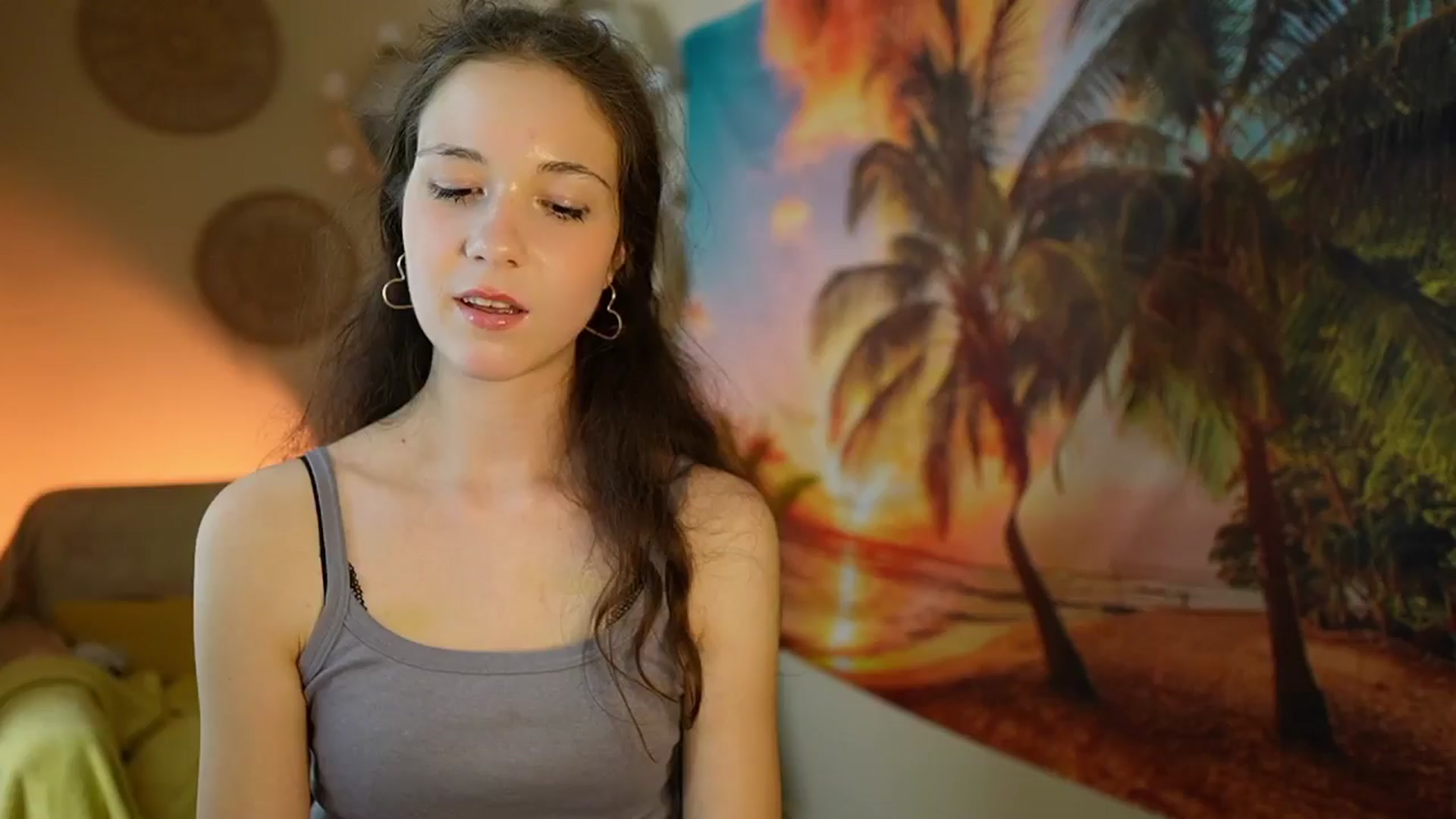 Gallery image thumbnail from Ava__Taylor_'s myfreecams stream on, 08/05/2024, 17:10 image 7 of 20