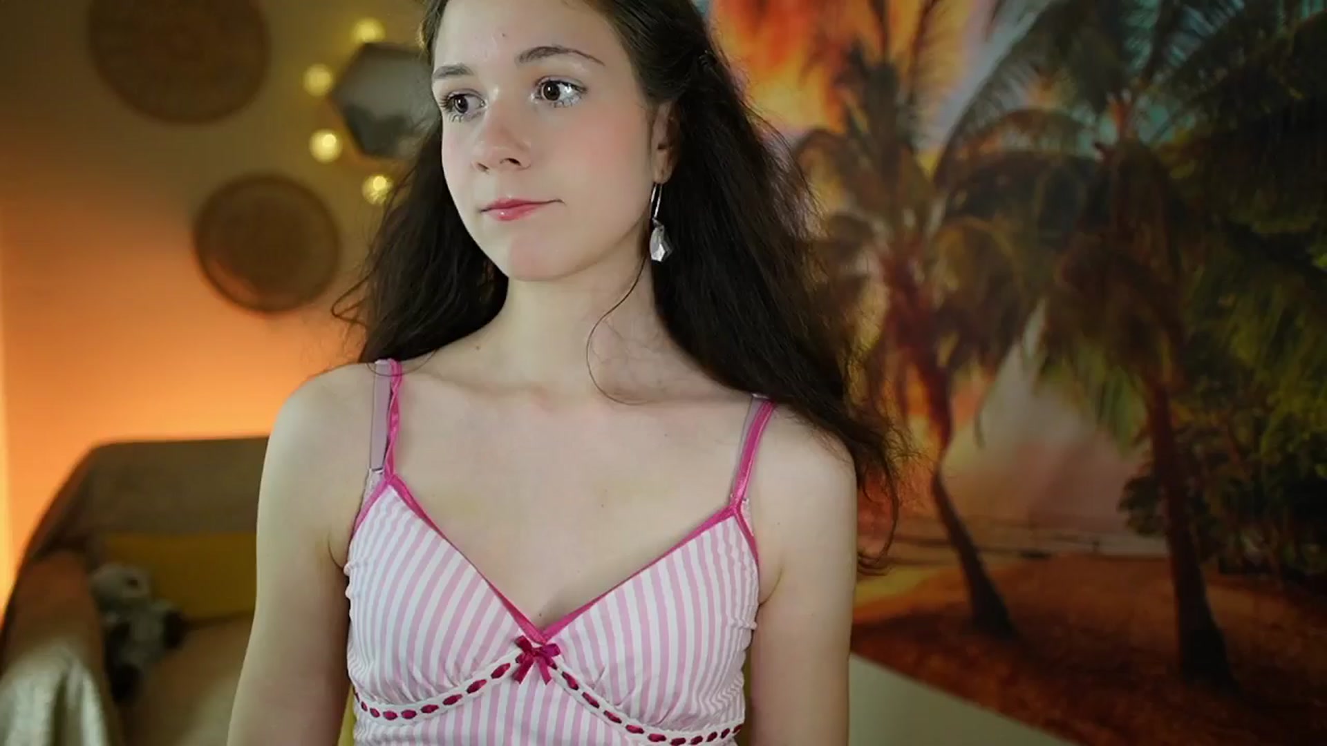 Gallery image thumbnail from Ava__Taylor_'s myfreecams stream on, 08/06/2024, 13:40 image 2 of 20