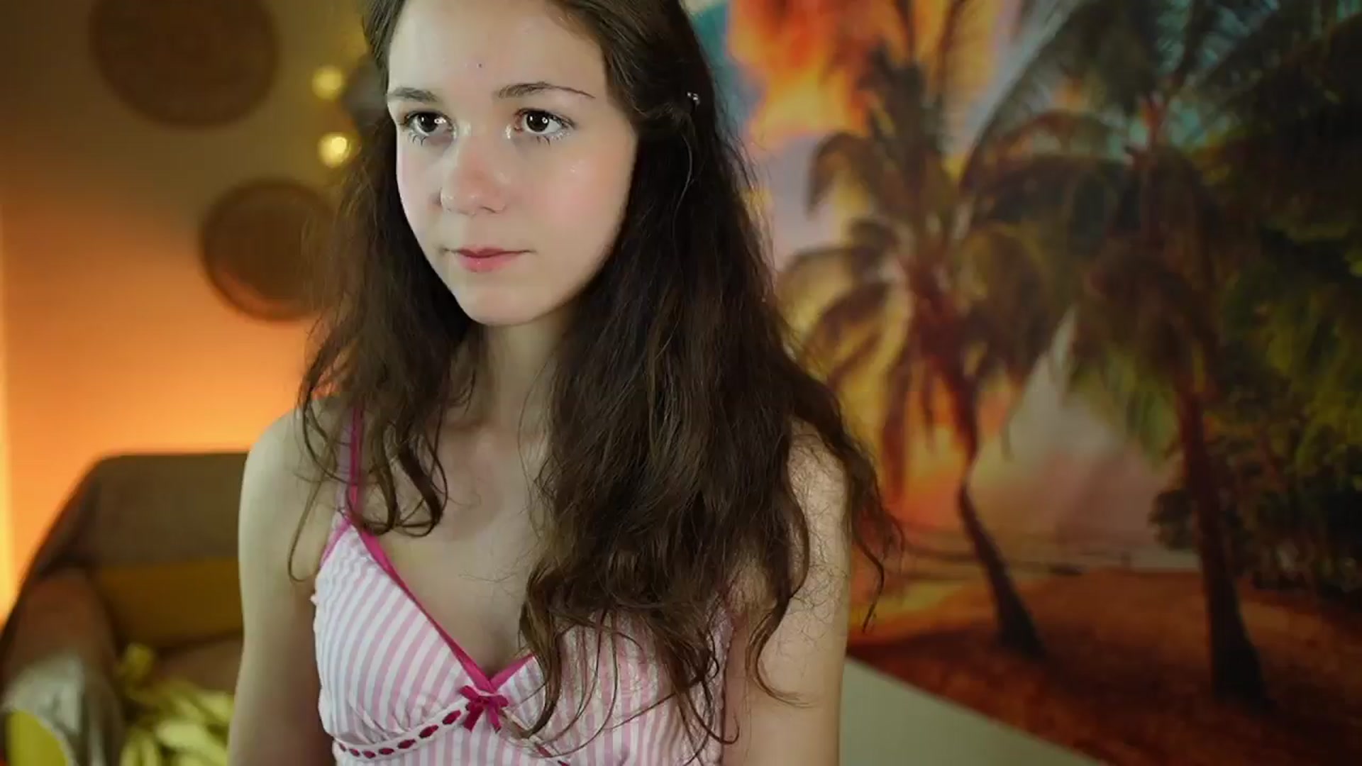 Gallery image thumbnail from Ava__Taylor_'s myfreecams stream on, 08/06/2024, 18:03 image 18 of 20