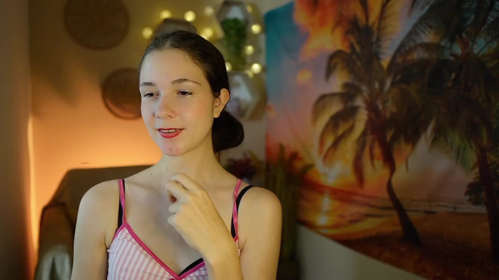 Gallery image thumbnail from Ava__Taylor_'s myfreecams stream on, 08/20/2024, 15:11 image 7 of 20