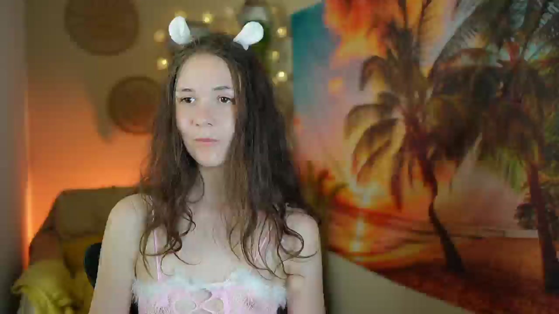 Gallery image thumbnail from Ava__Taylor_'s myfreecams stream on, 08/25/2024, 12:01 image 18 of 20