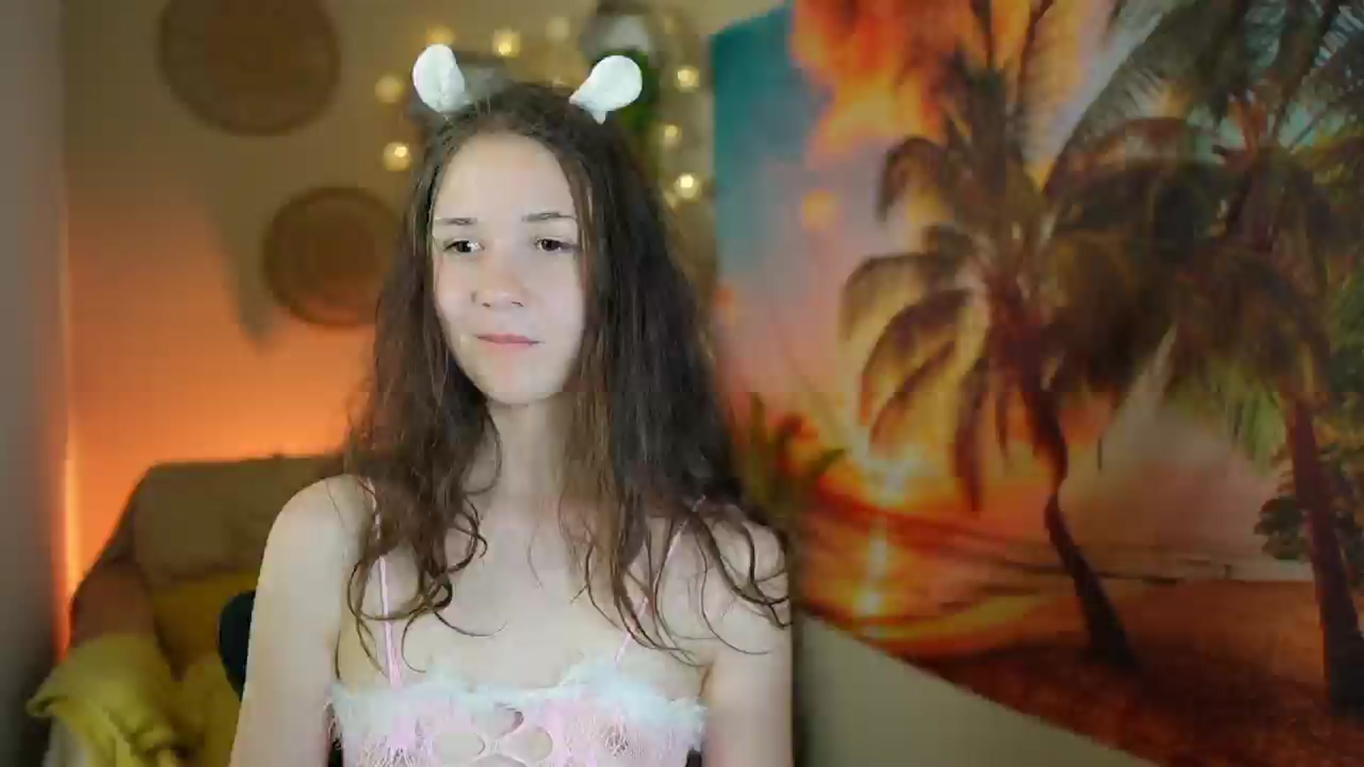 Gallery image thumbnail from Ava__Taylor_'s myfreecams stream on, 08/25/2024, 12:01 image 17 of 20