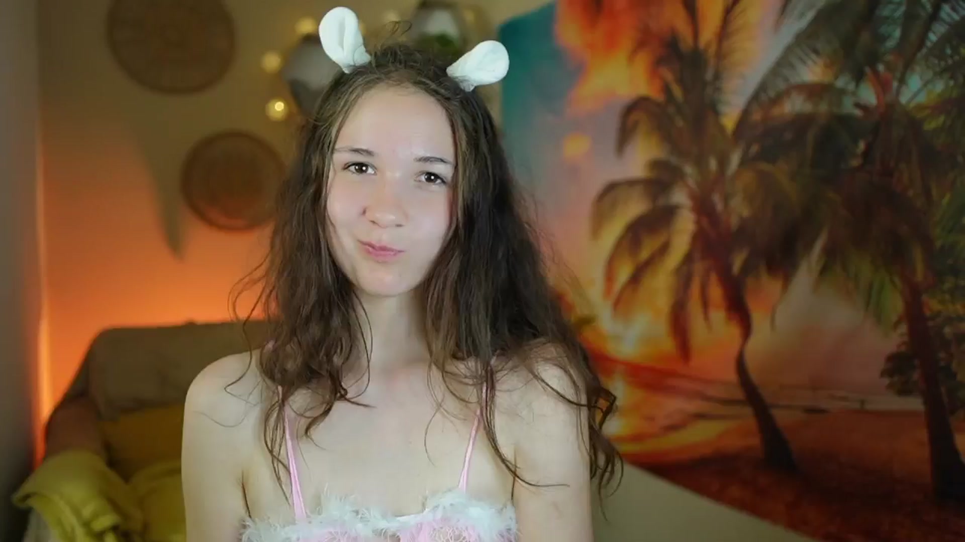 Gallery image thumbnail from Ava__Taylor_'s myfreecams stream on, 08/25/2024, 15:10 image 7 of 20
