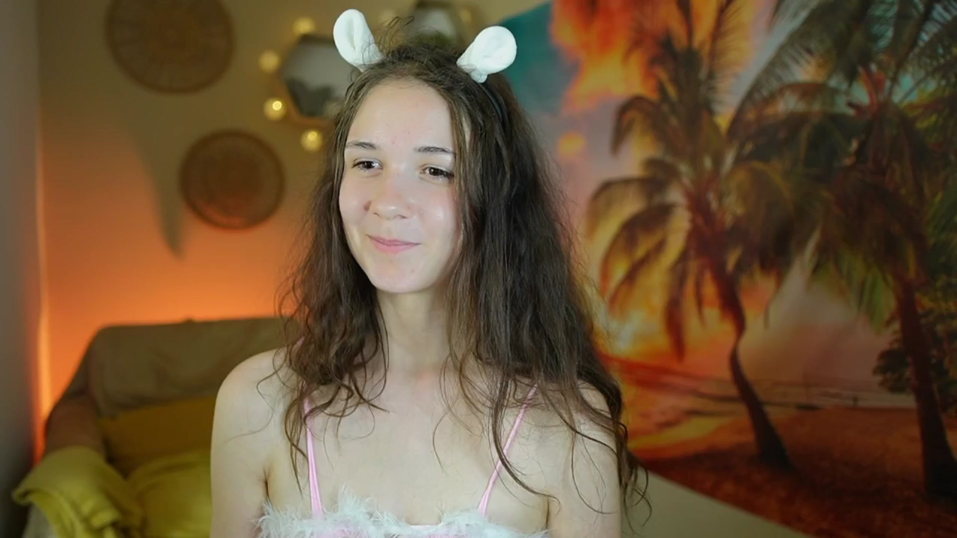 Gallery image thumbnail from Ava__Taylor_'s myfreecams stream on, 08/25/2024, 15:10 image 9 of 20