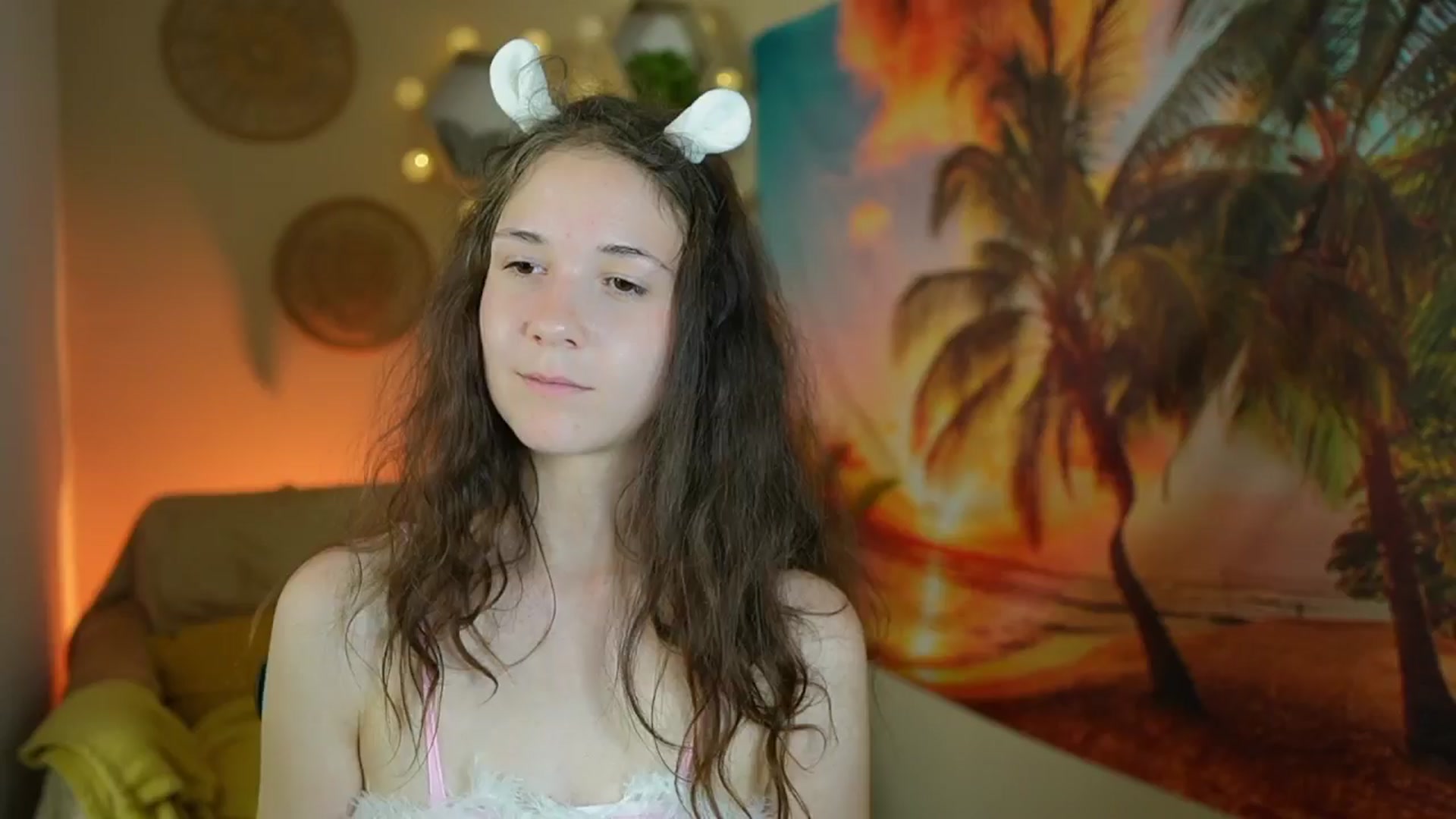Gallery image thumbnail from Ava__Taylor_'s myfreecams stream on, 08/25/2024, 15:10 image 19 of 20