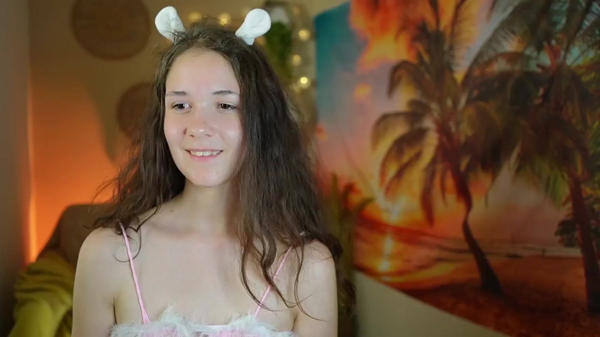 Gallery image thumbnail from Ava__Taylor_'s myfreecams stream on, 08/25/2024, 18:53 image 2 of 20