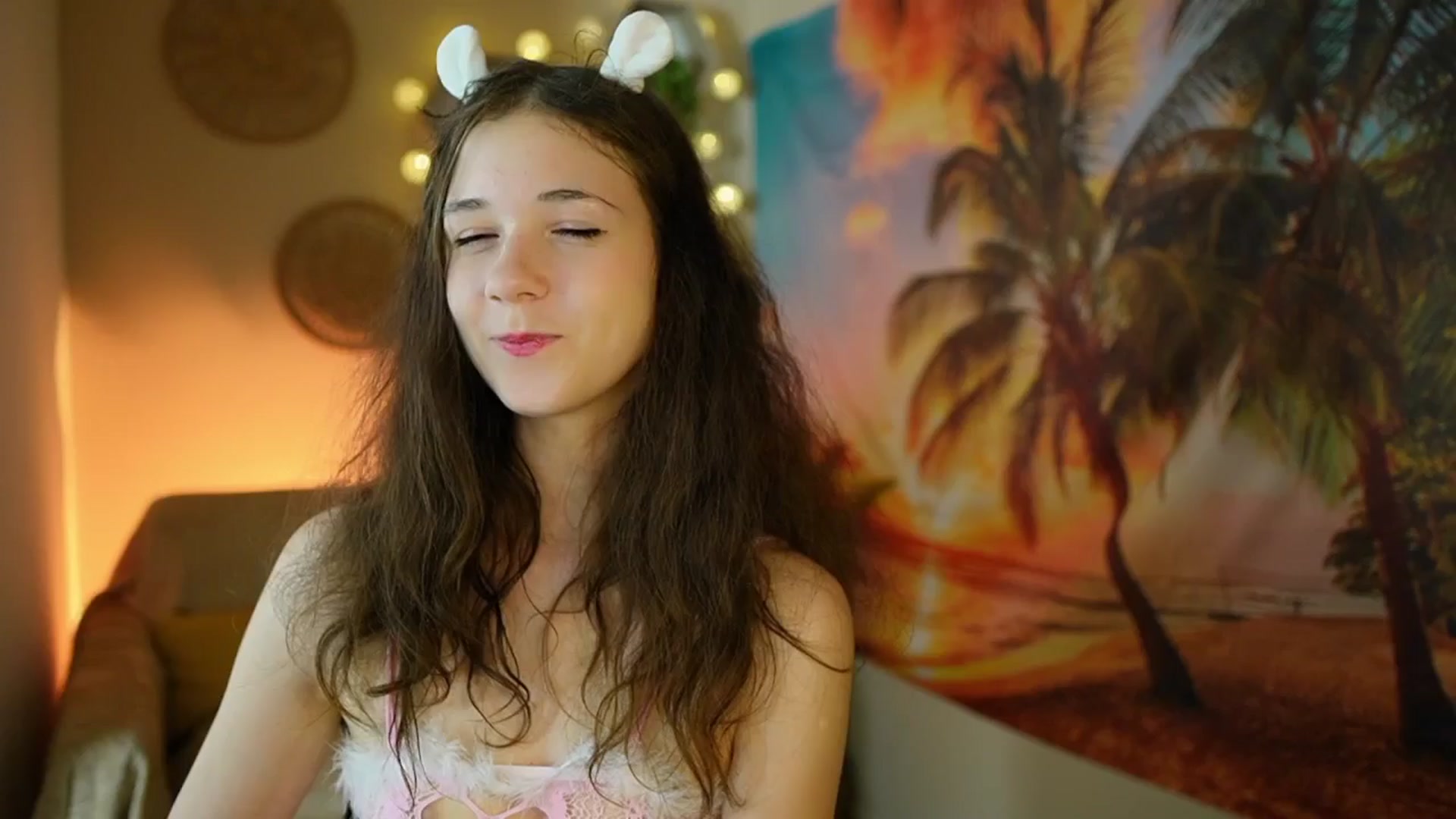 Gallery image thumbnail from Ava__Taylor_'s myfreecams stream on, 08/30/2024, 14:18 image 5 of 20