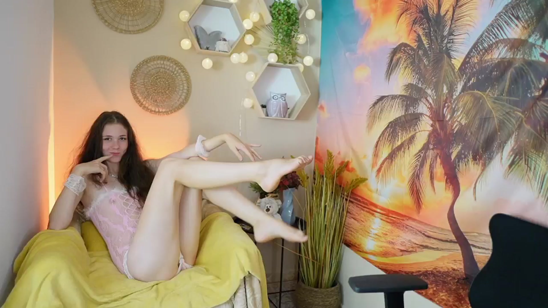 Gallery image thumbnail from Ava__Taylor_'s myfreecams stream on, 09/07/2024, 10:04 image 14 of 20
