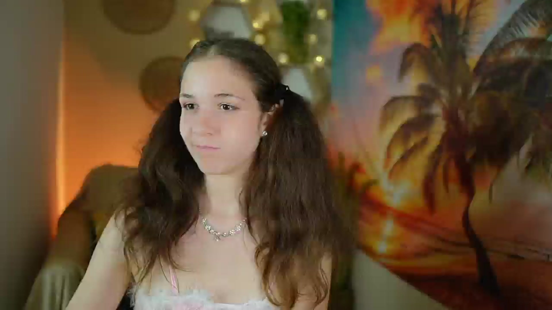 Gallery image thumbnail from Ava__Taylor_'s myfreecams stream on, 09/07/2024, 17:39 image 12 of 20