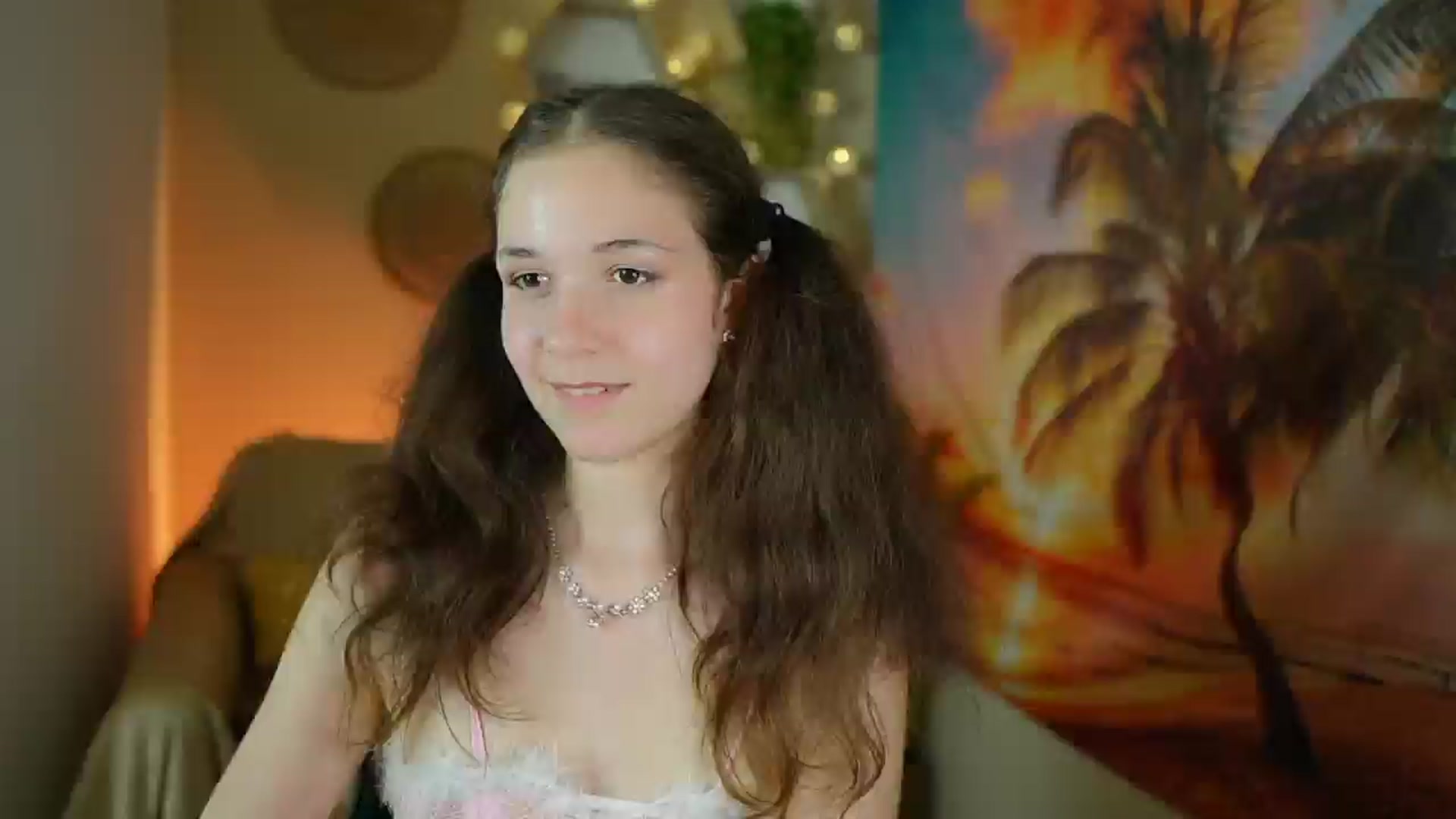 Gallery image thumbnail from Ava__Taylor_'s myfreecams stream on, 09/07/2024, 17:39 image 8 of 20