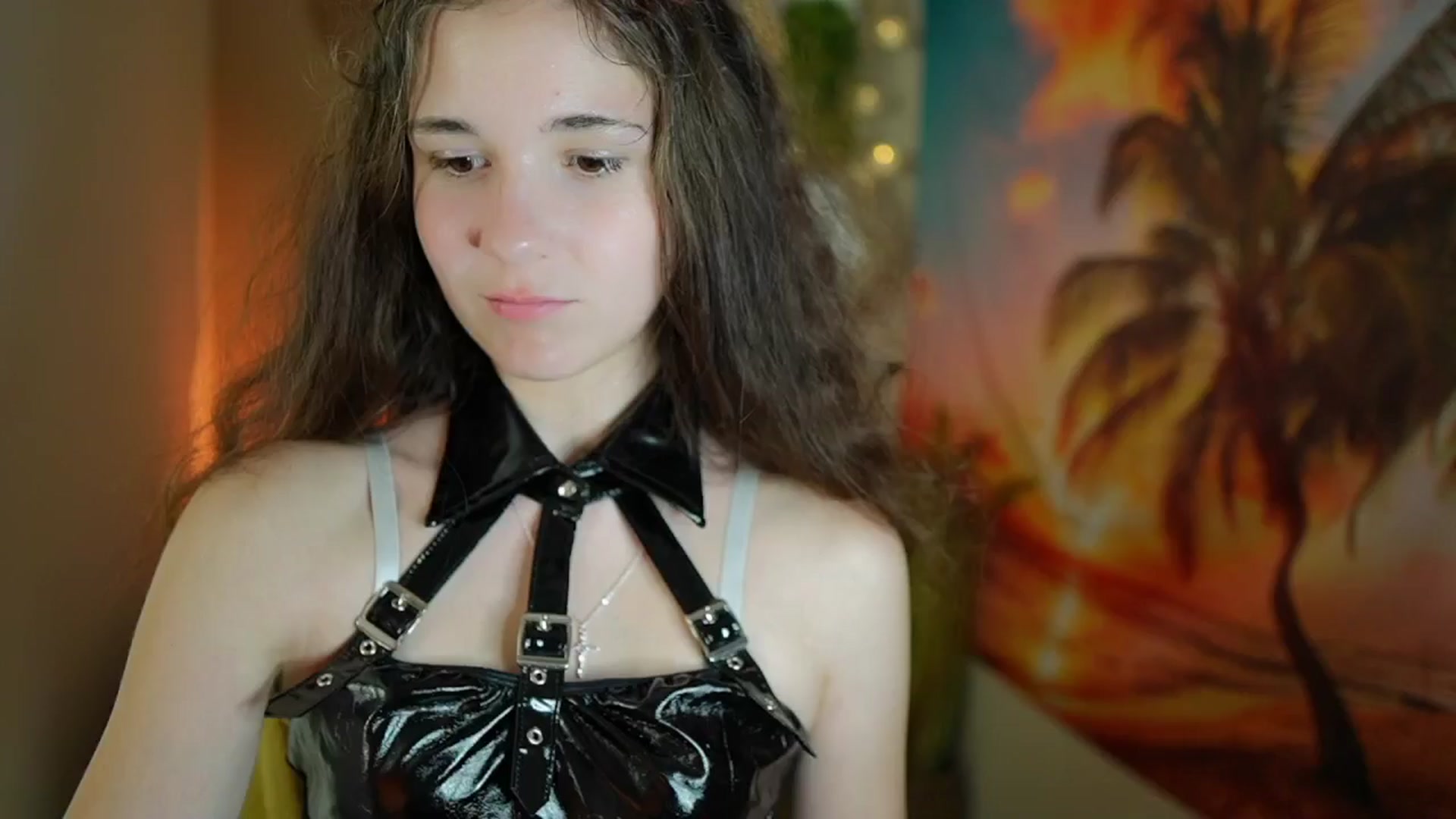 Gallery image thumbnail from Ava__Taylor_'s myfreecams stream on, 10/31/2024, 20:21 image 18 of 20