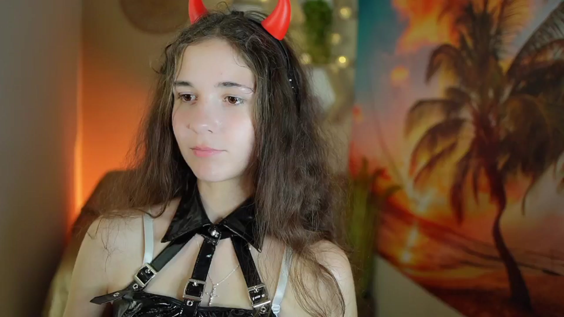 Gallery image thumbnail from Ava__Taylor_'s myfreecams stream on, 10/31/2024, 20:21 image 17 of 20