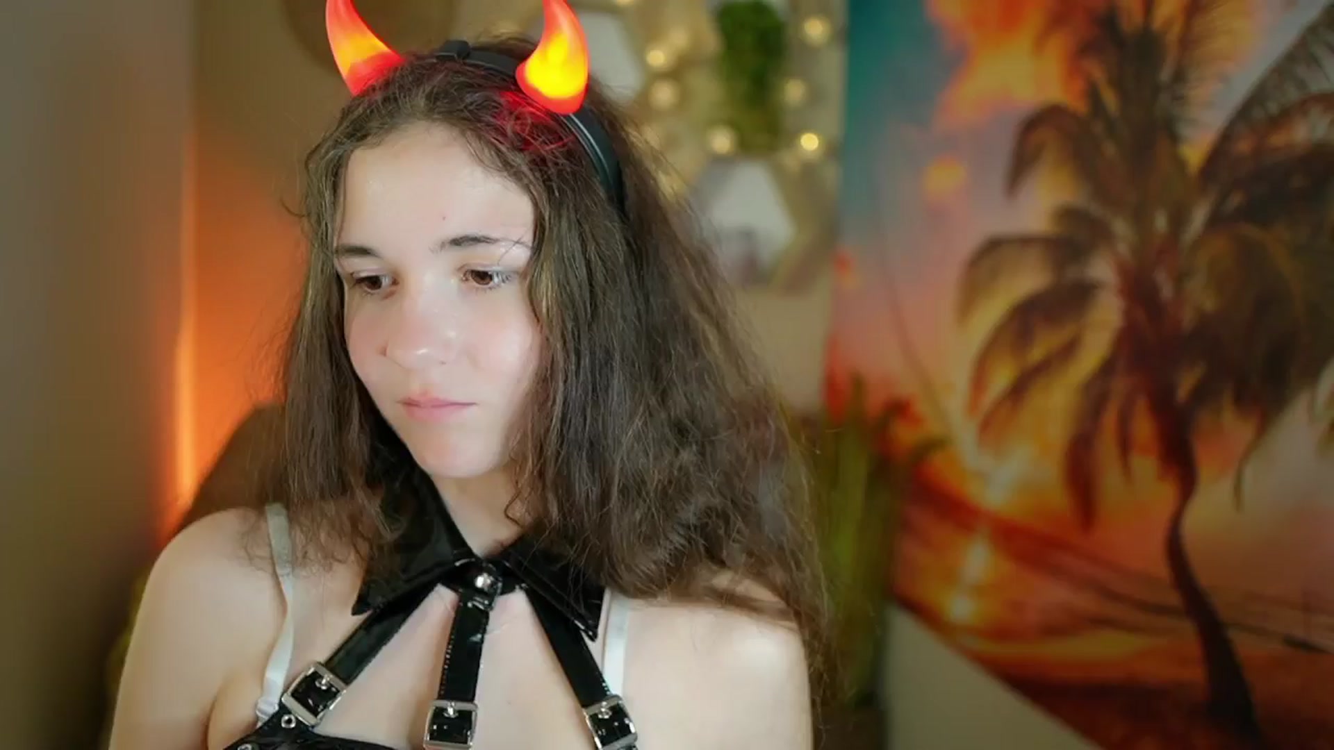 Gallery image thumbnail from Ava__Taylor_'s myfreecams stream on, 10/31/2024, 22:36 image 12 of 20