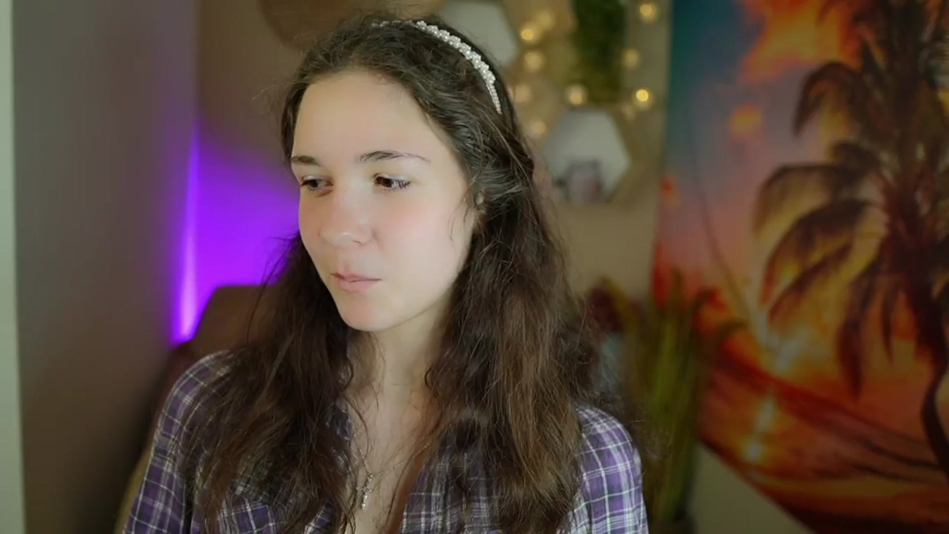 Gallery image thumbnail from Ava__Taylor_'s myfreecams stream on, 11/18/2024, 16:25 image 8 of 20